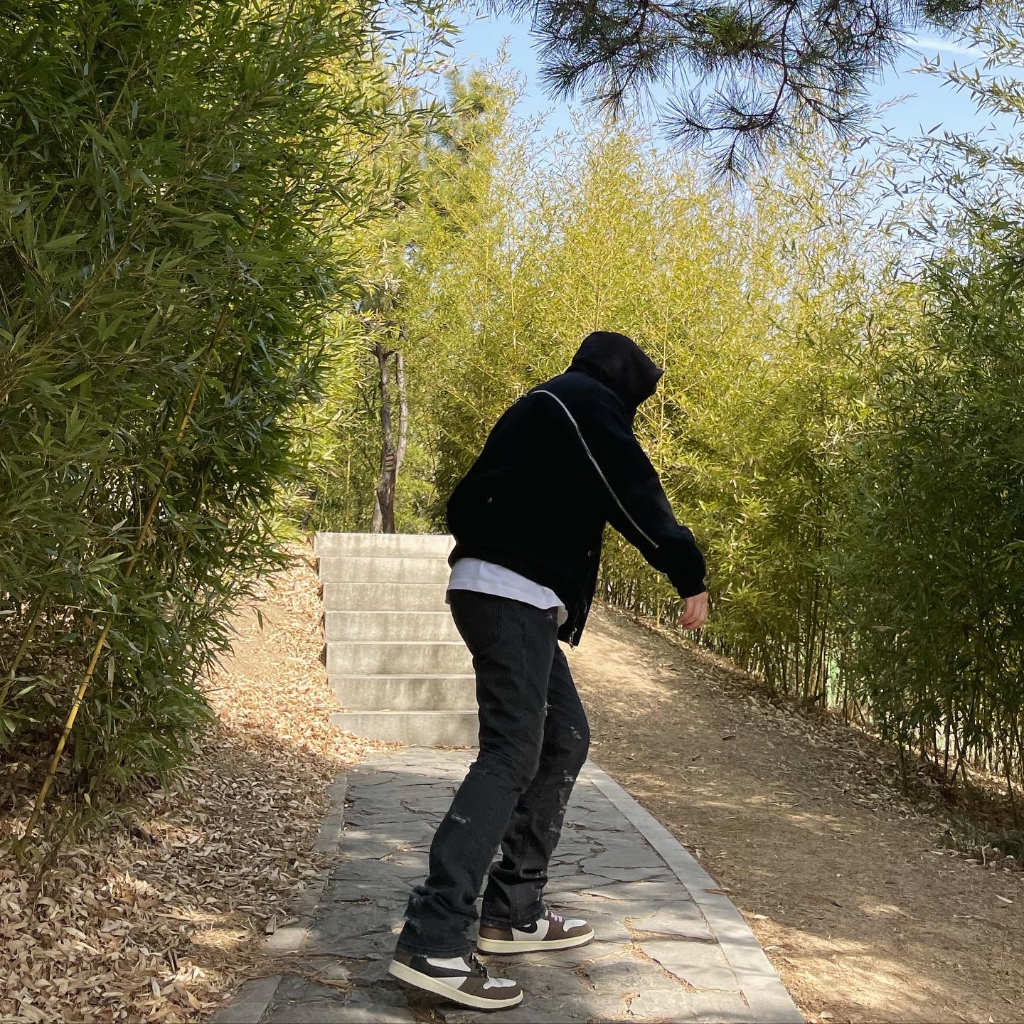 Jordan 1 x Travis Scott Retro High OG SP Mocha, Supreme Bandana Box Logo Hooded Sweatshirt Black - 19FW 착용 스타일 - 3
