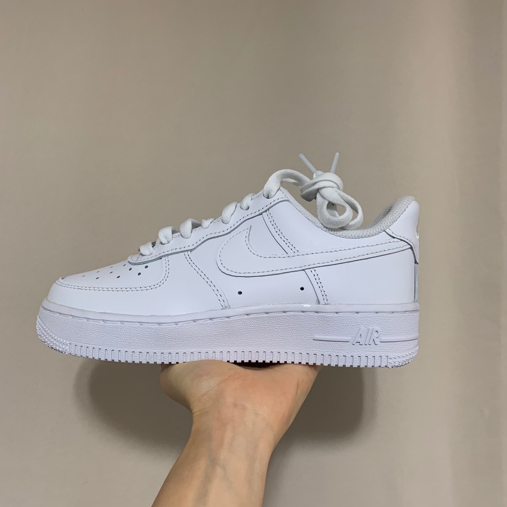 (W) Nike Air Force 1 '07 Low White 착용 스타일