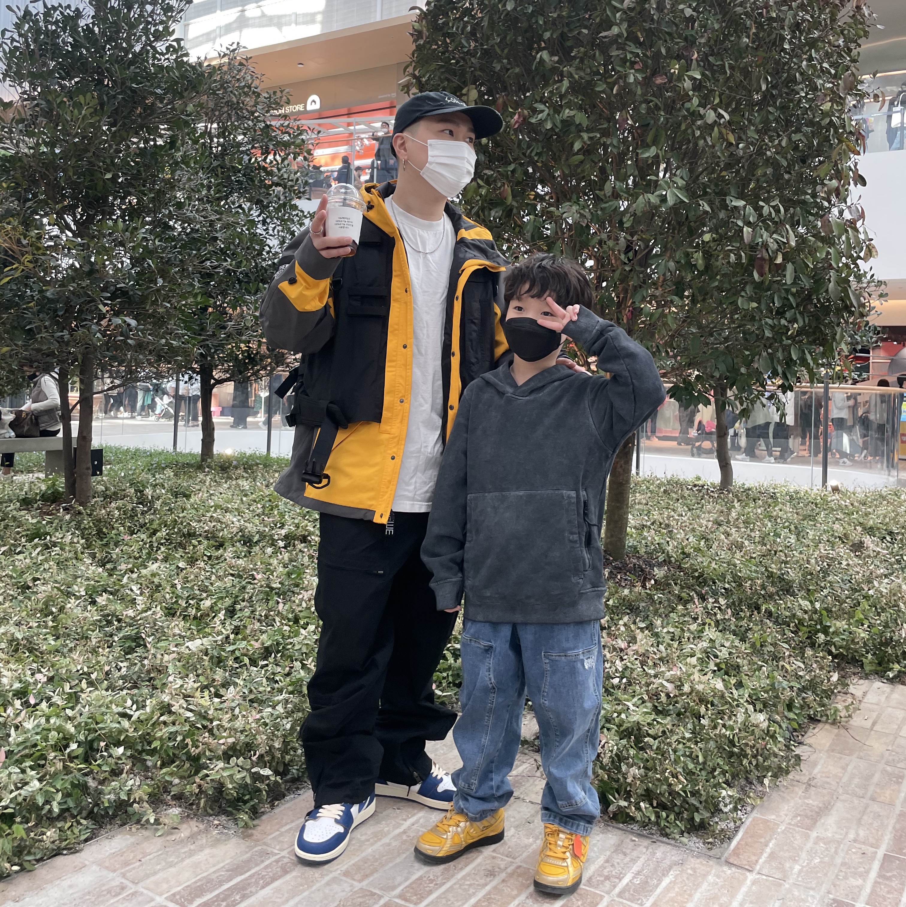 (PS) Nike x Off-White Air Rubber Dunk University Gold, Jordan 1 x Union Retro High Blue Toe 착용 스타일
