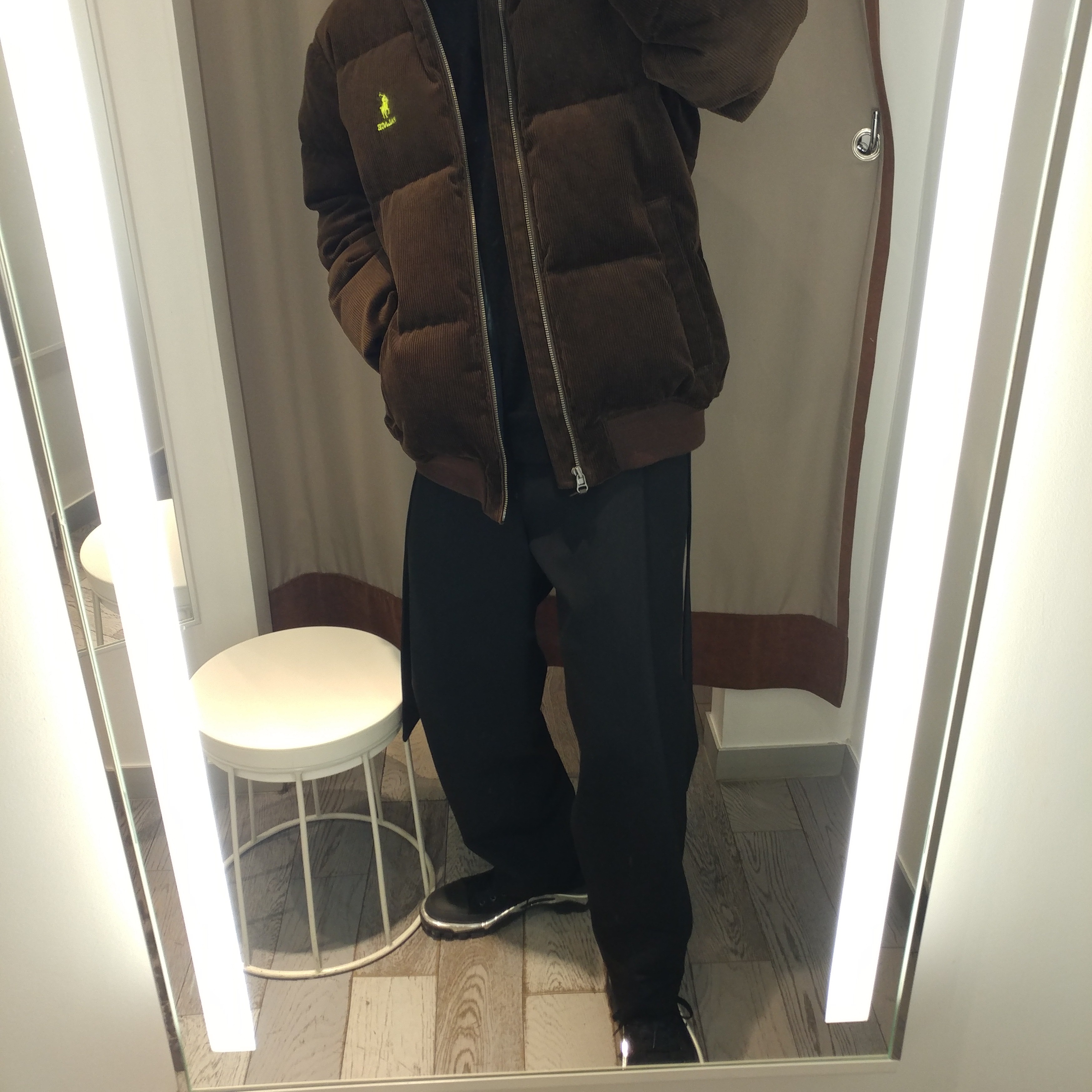 Adidas x Raf Simons New Runner Black 착용 스타일