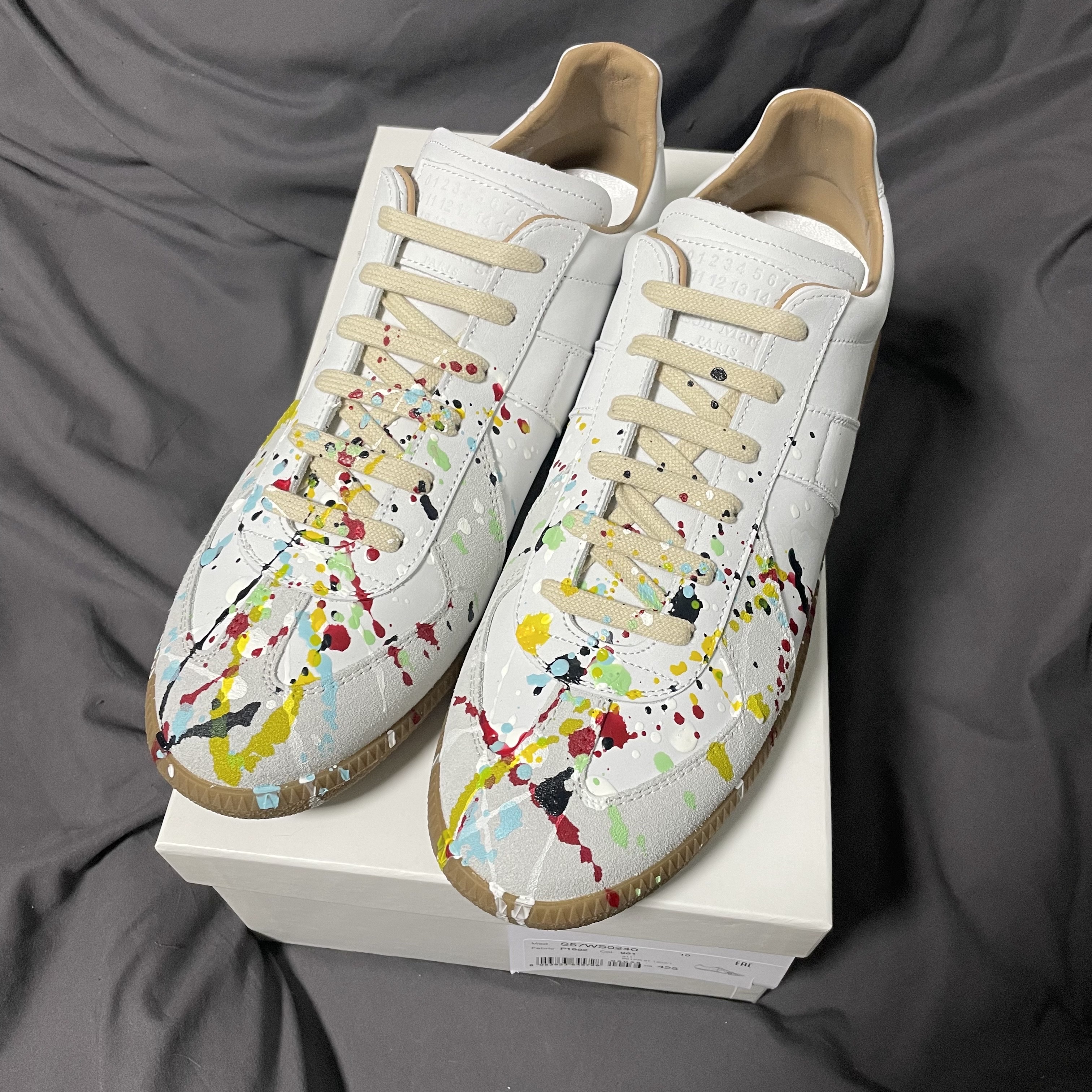 Maison Margiela Replica Paint Drop Sneakers 착용 스타일
