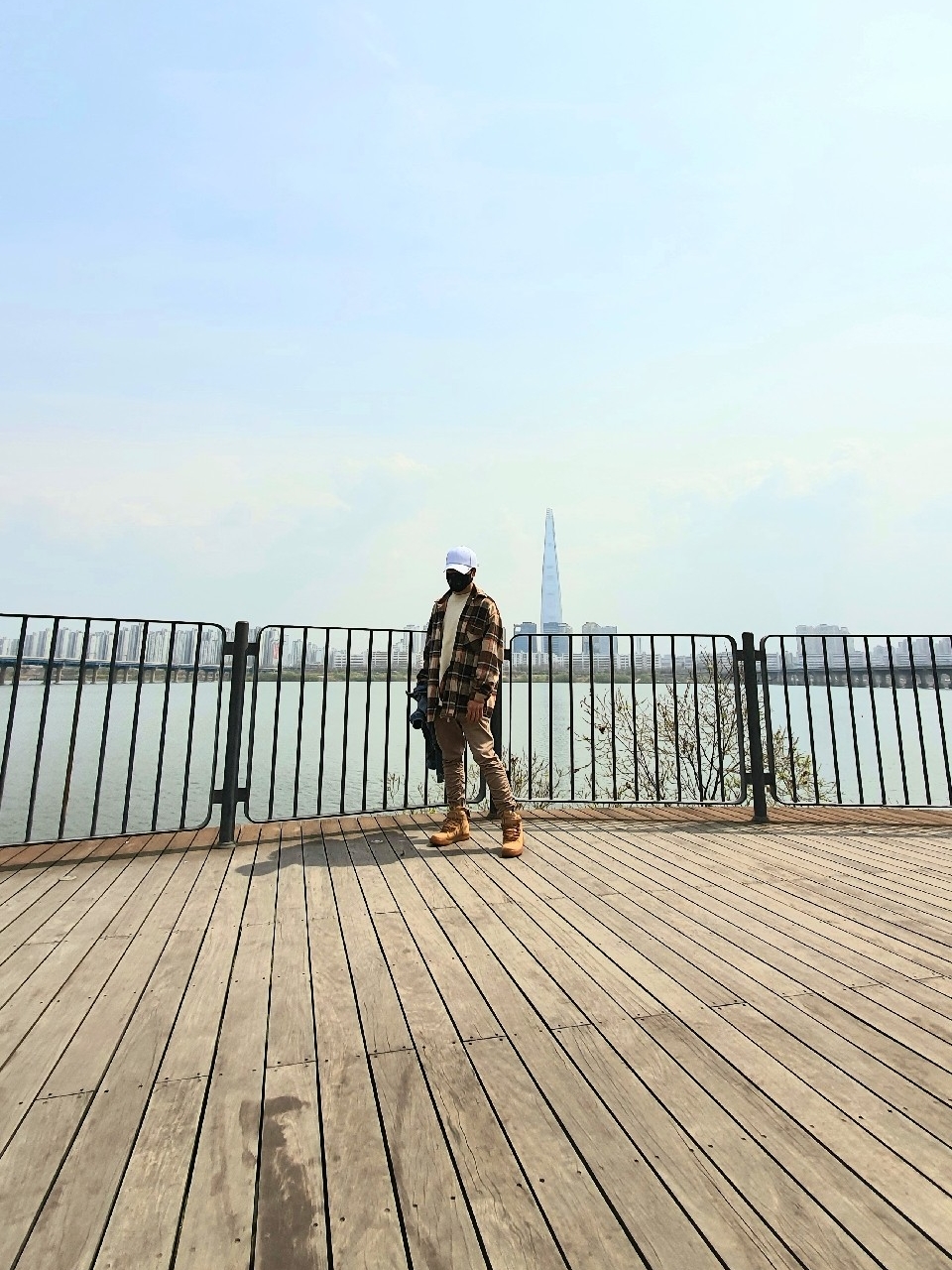 Nike Air Force 1 High '07 LV8 WB Flax 착용 스타일 - 2