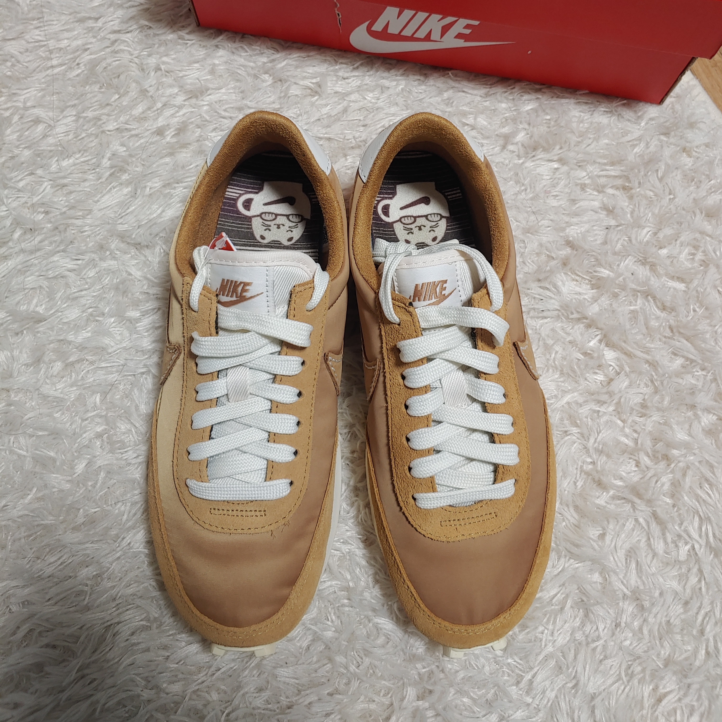 (W) Nike Daybreak Wheat Pale Ivory 착용 스타일 - 3