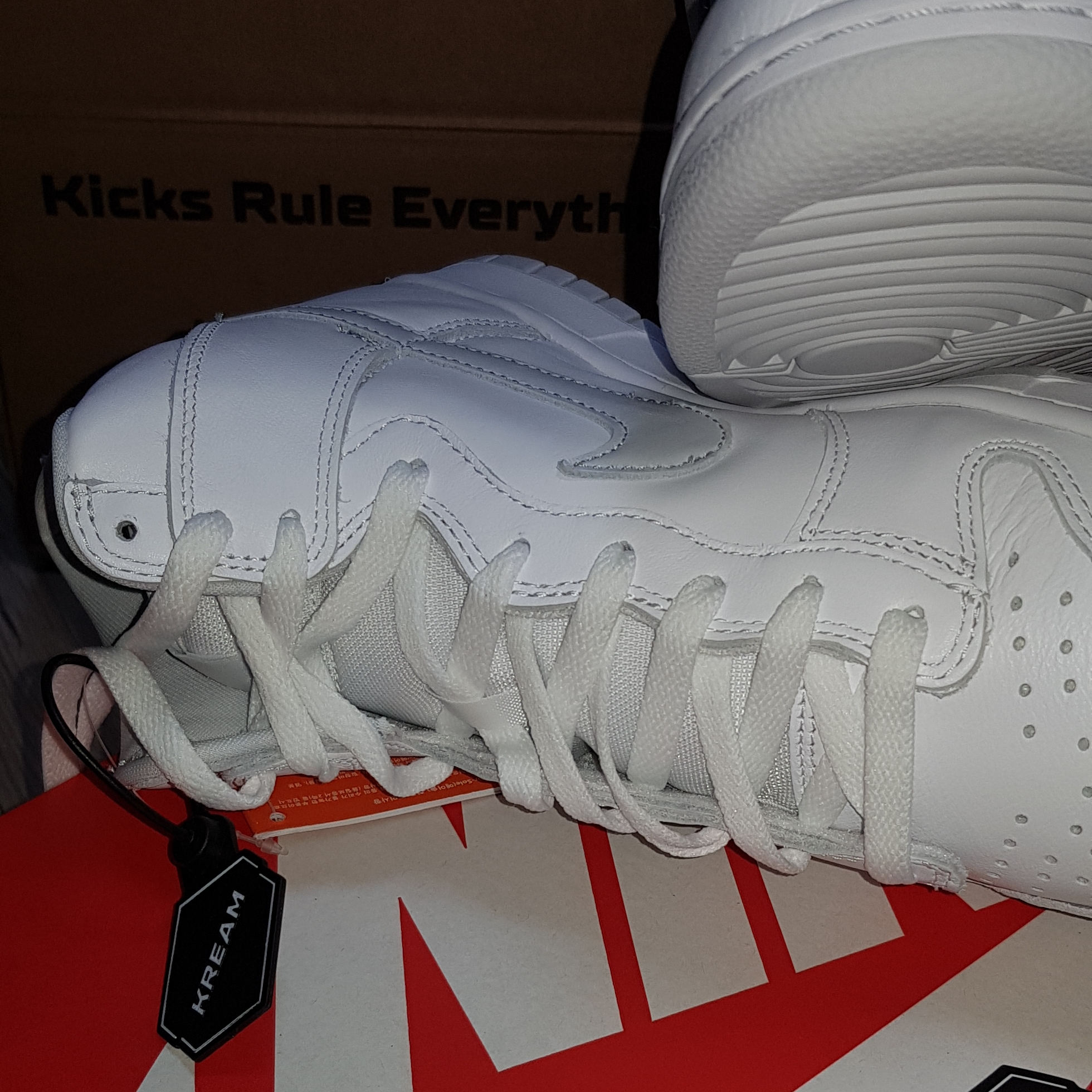Nike Dunk High SP Pure Platinum 착용 스타일 - 3