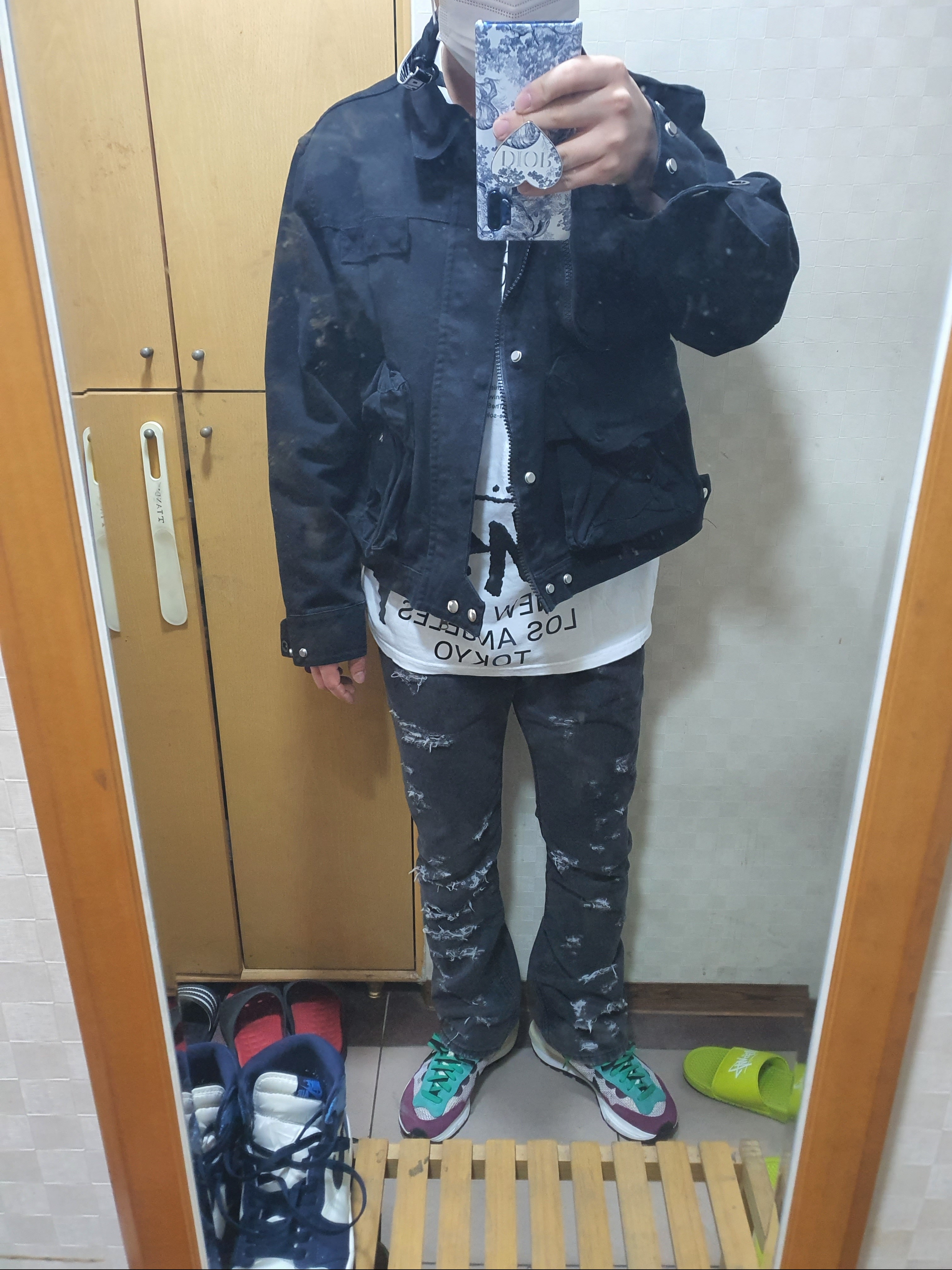 Stussy x Takahiromiyashita The Soloist 40 WT T-Shirt, Nike x Sacai VaporWaffle String & Black Villain Red 착용 스타일