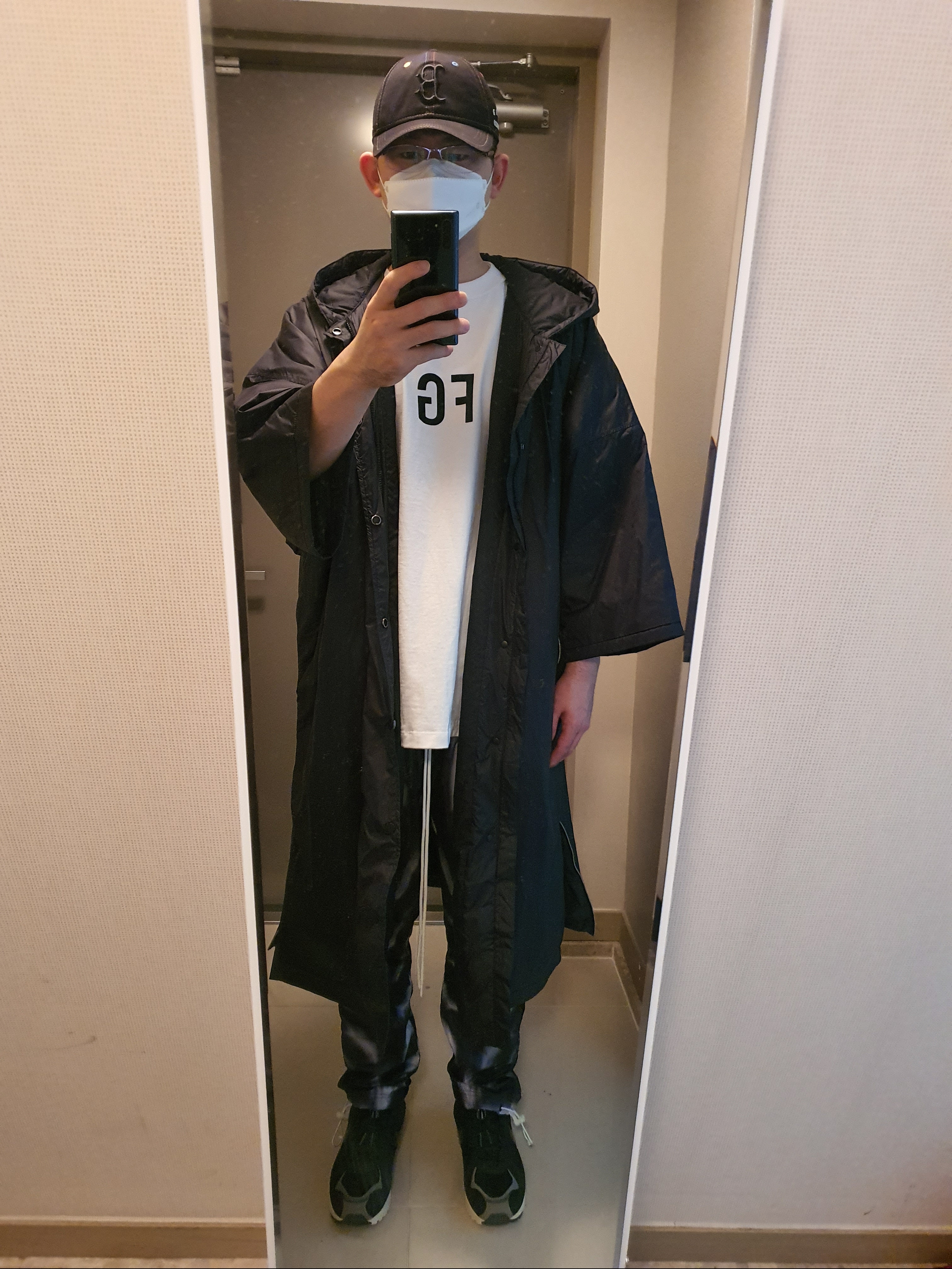 Nike x Fear of God Air Skylon 2 Black Sail 착용 스타일