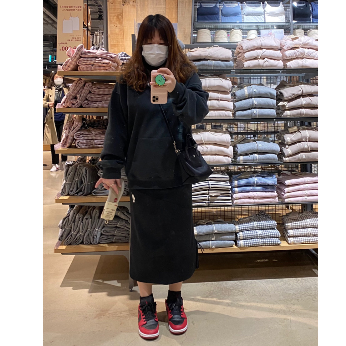 Essentials 3D Silicon Applique Pullover Hoodie Dark Slate/Black 2020, (GS) Jordan 1 Low Varsity Red 착용 스타일