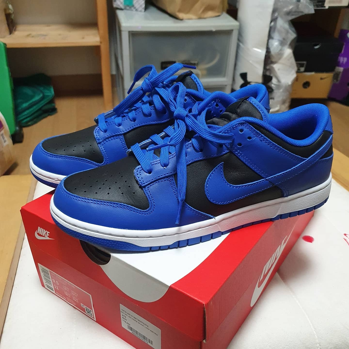 Nike Dunk Low Retro Hyper Cobalt 착용 스타일 - 1