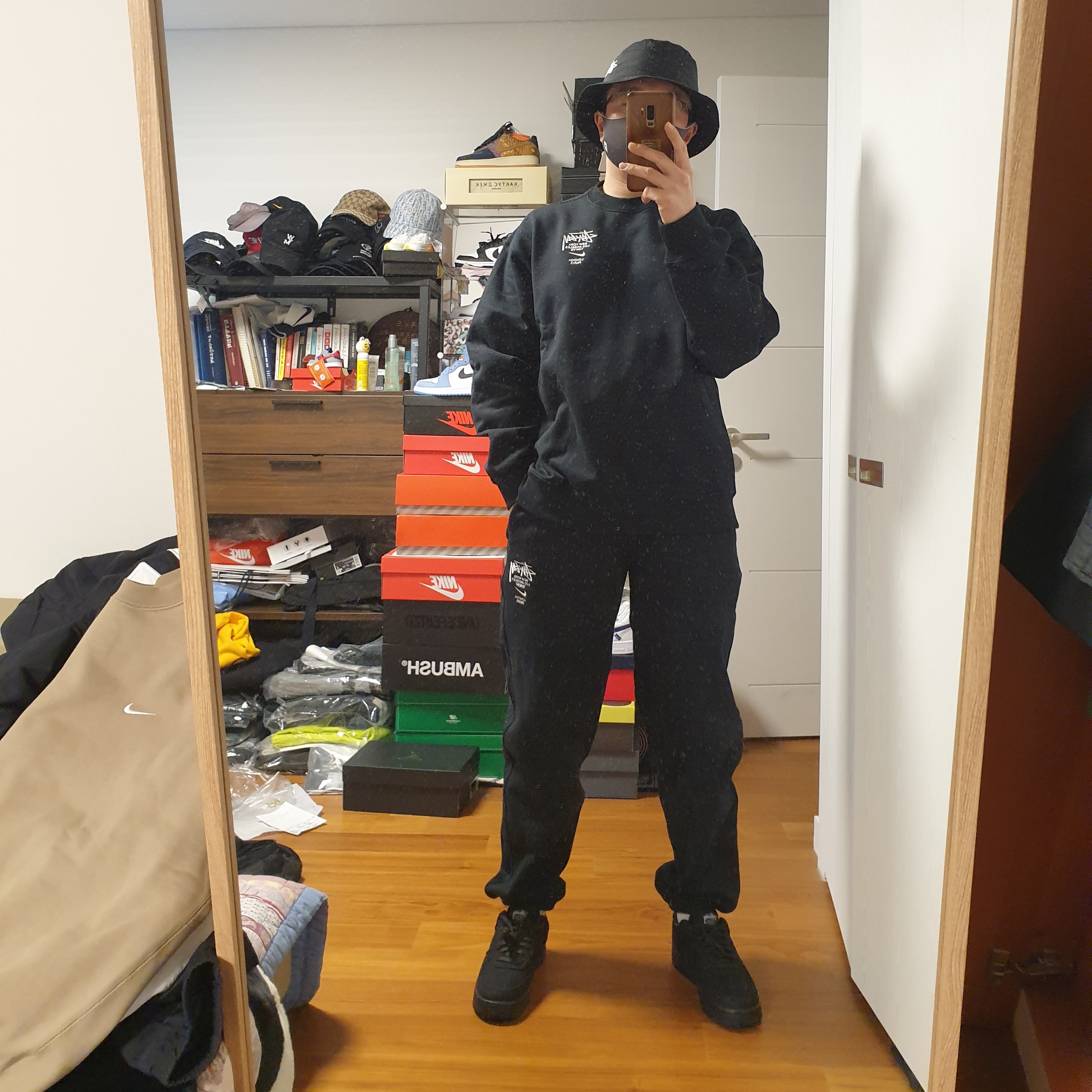 Nike x Stussy NRG ZR Fleece Crewneck Black - US/EU, Nike x Stussy NRG ZR Fleece Pants Black - US/EU 착용 스타일 - 2