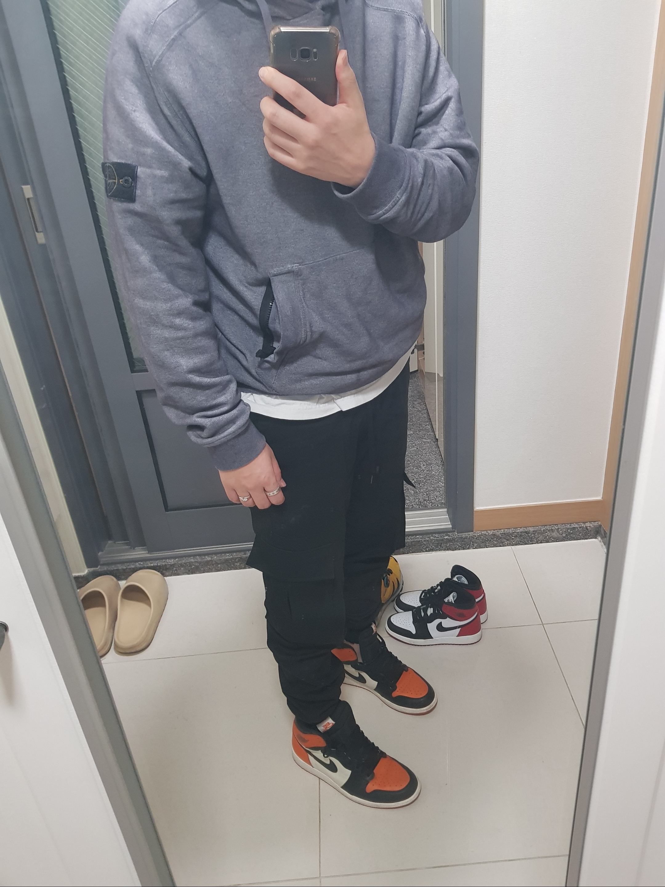 Jordan 1 Retro Shattered Backboard 착용 스타일