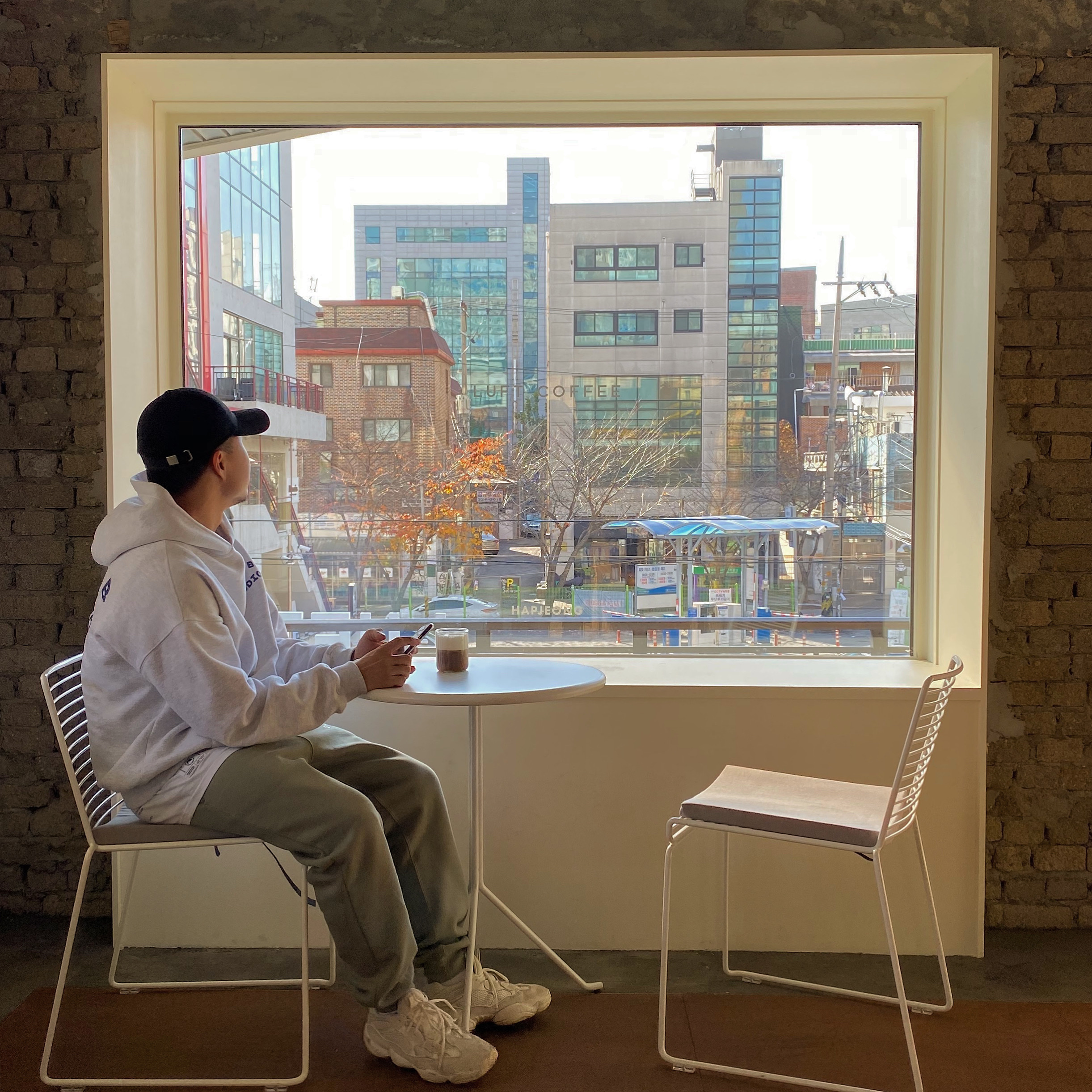 IAB Studio Hoodie Gray - 21SS, Adidas Yeezy 500 Bone White 착용 스타일