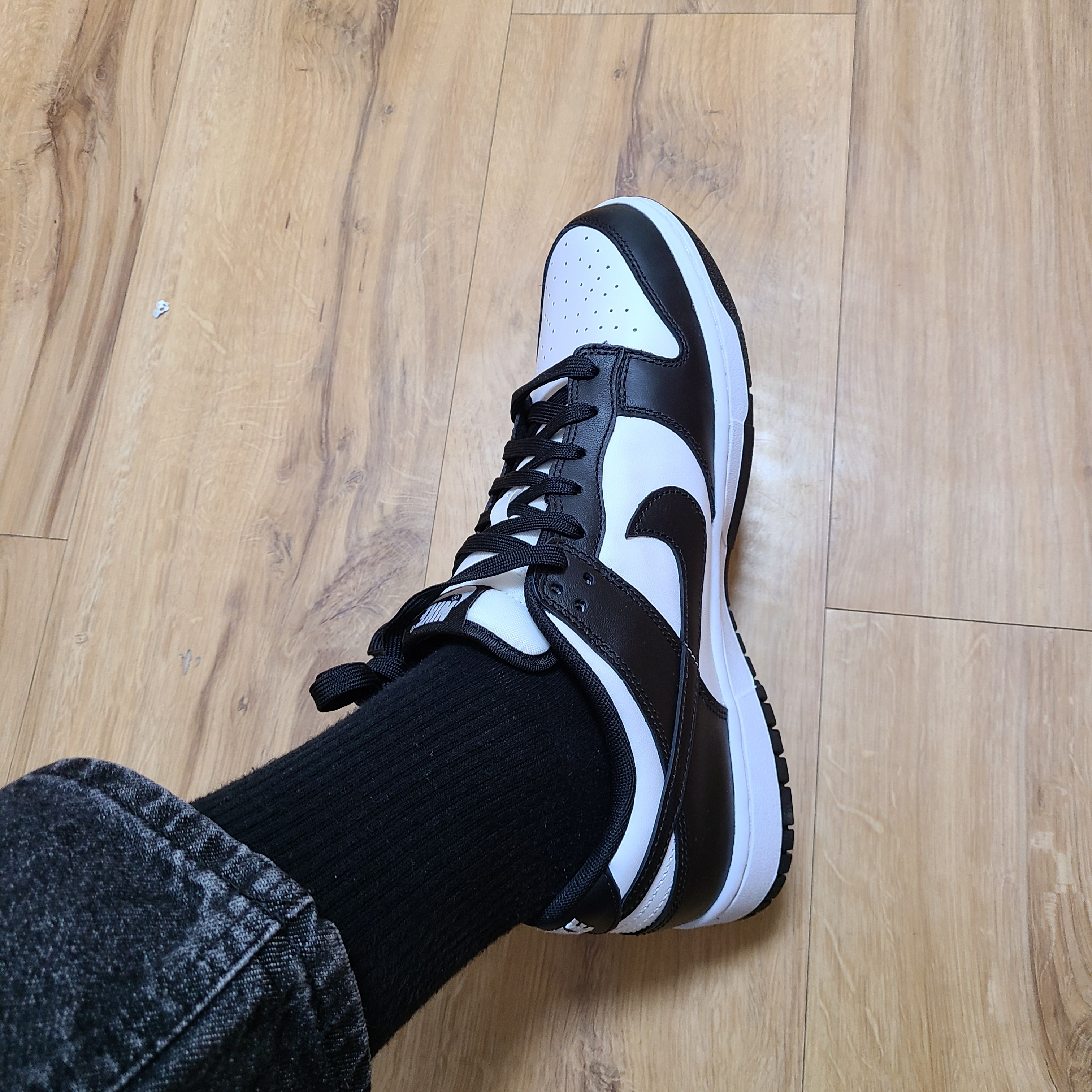 Nike Dunk Low Retro Black 착용 스타일 - 3