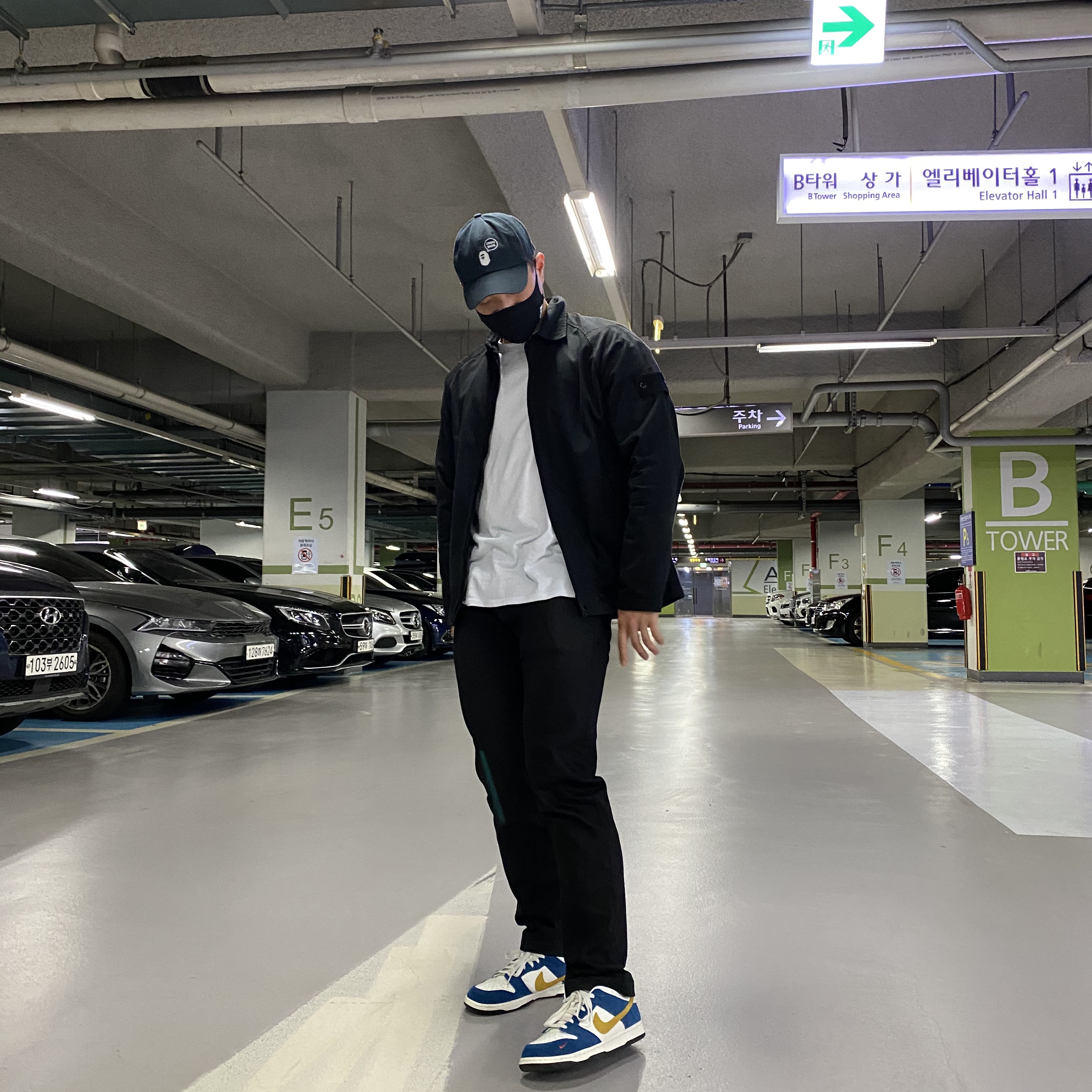 Nike x Kasina Dunk Low 80's Bus 착용 스타일