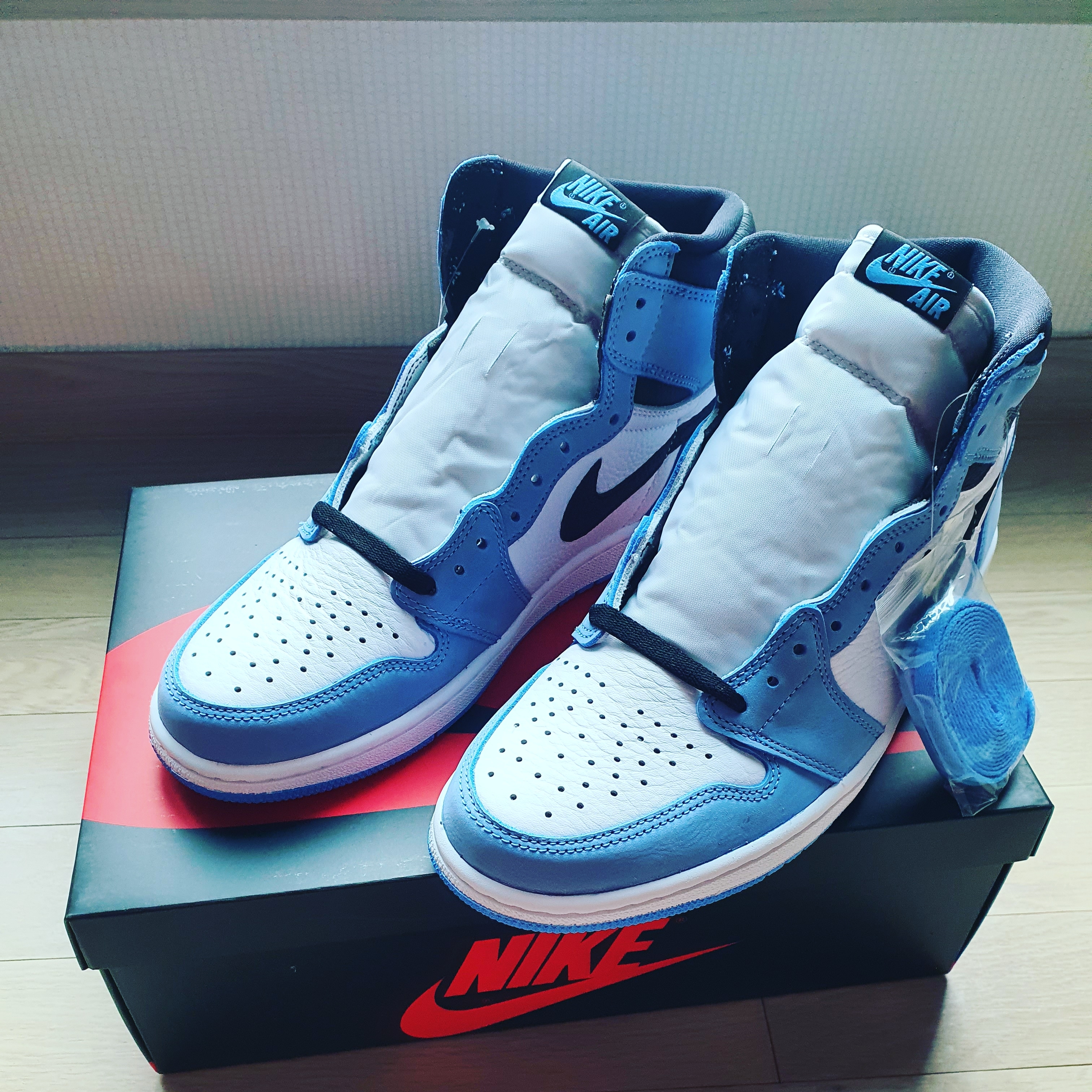 Jordan 1 Retro High OG University Blue 착용 스타일