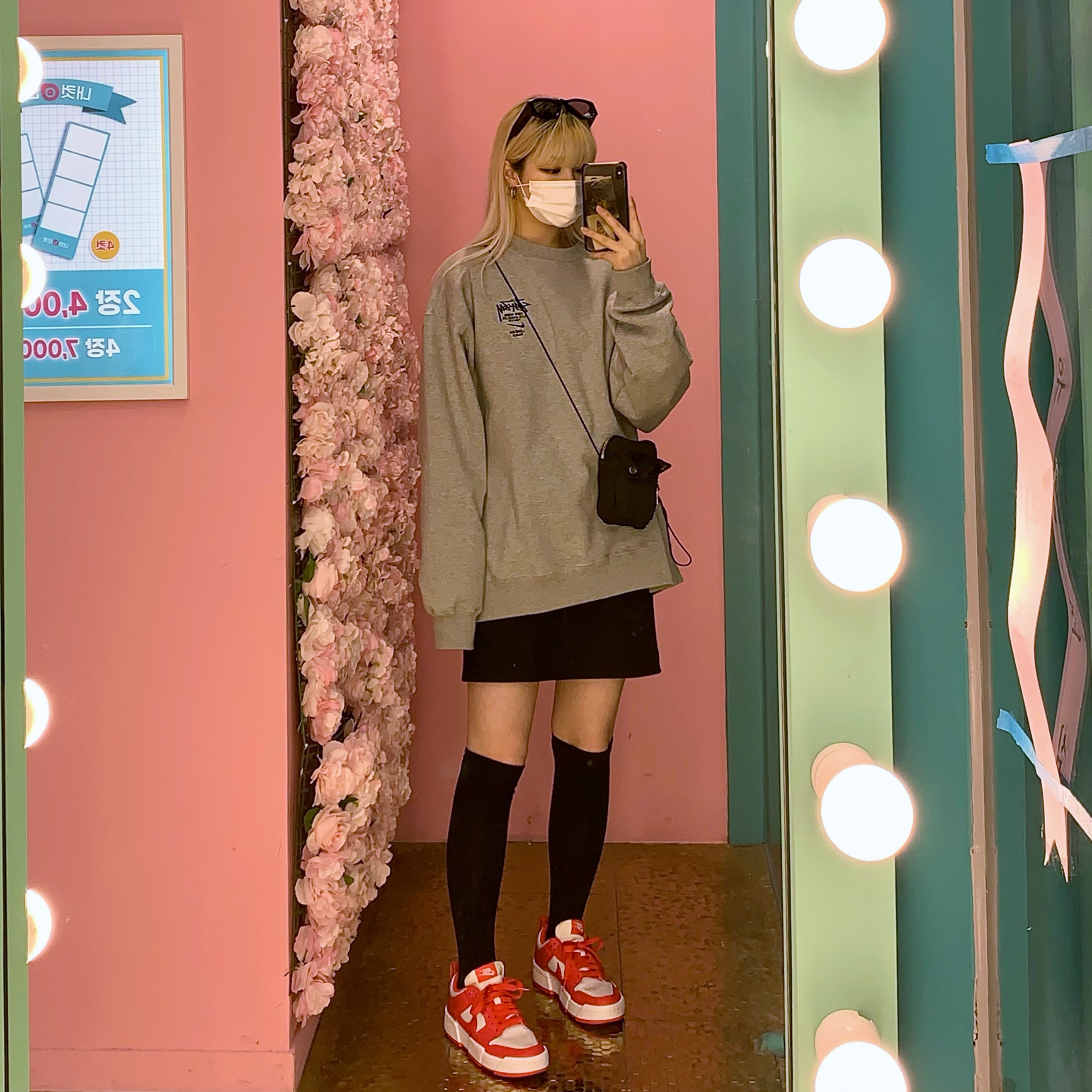 (W) Nike Dunk Low Disrupt Siren Red, Nike x Stussy NRG ZR Fleece Crewneck Heather Grey - Asia 착용 스타일