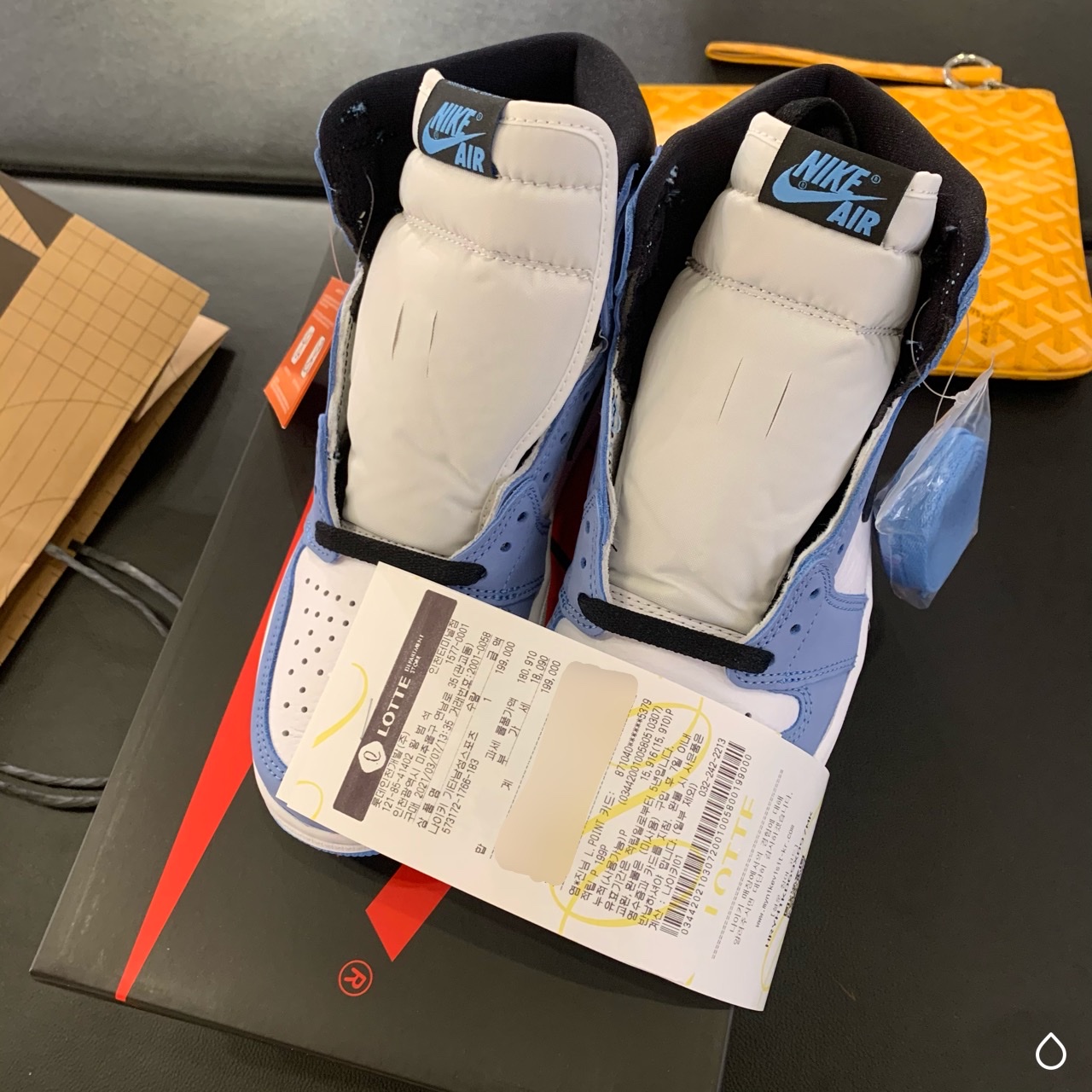 Jordan 1 Retro High OG University Blue, Essentials Sweatpants Buttercream 2020 착용 스타일 - 2