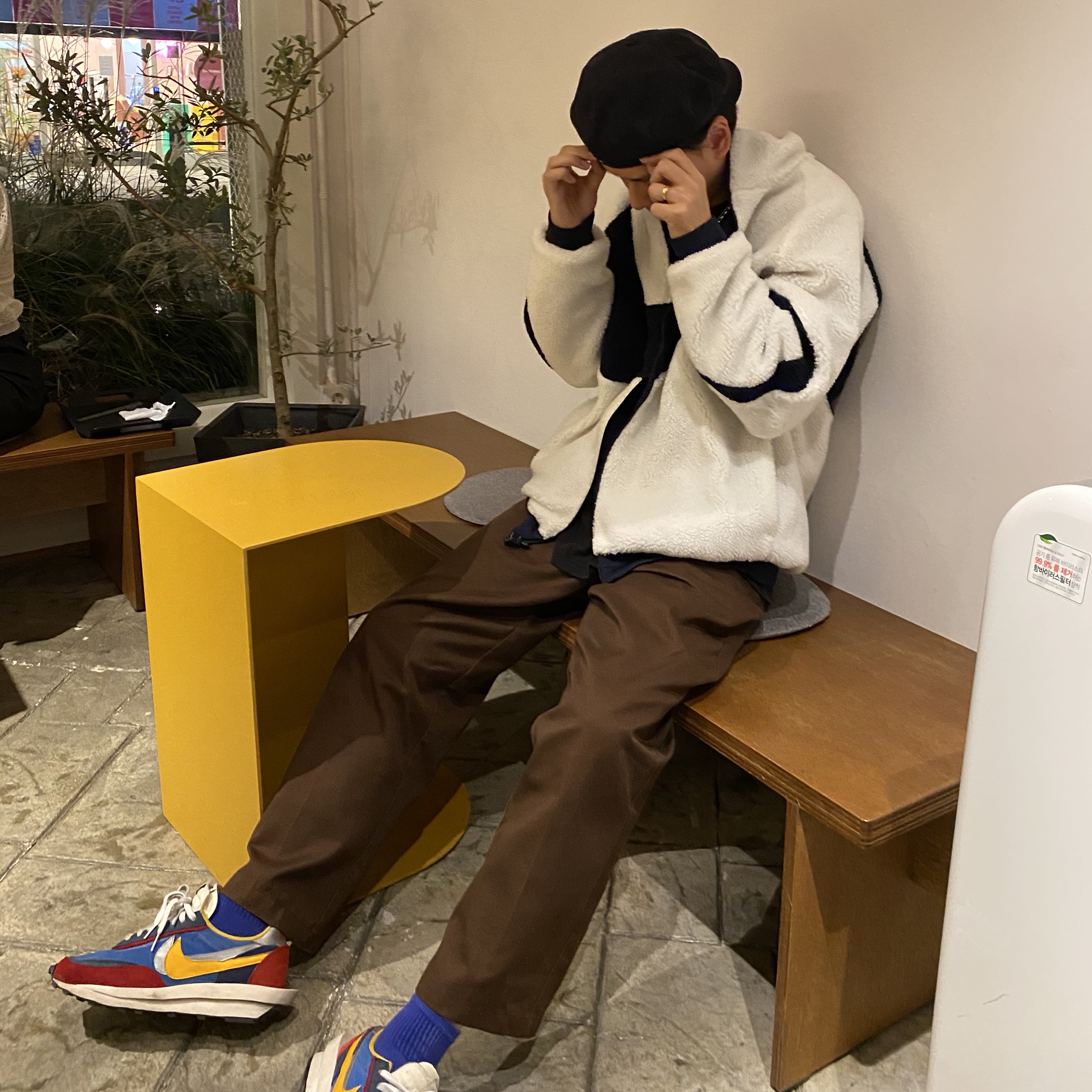 Nike x Sacai LDWaffle Blue Multi, Nike Big Swoosh Full Zip Jacket White Navy 착용 스타일