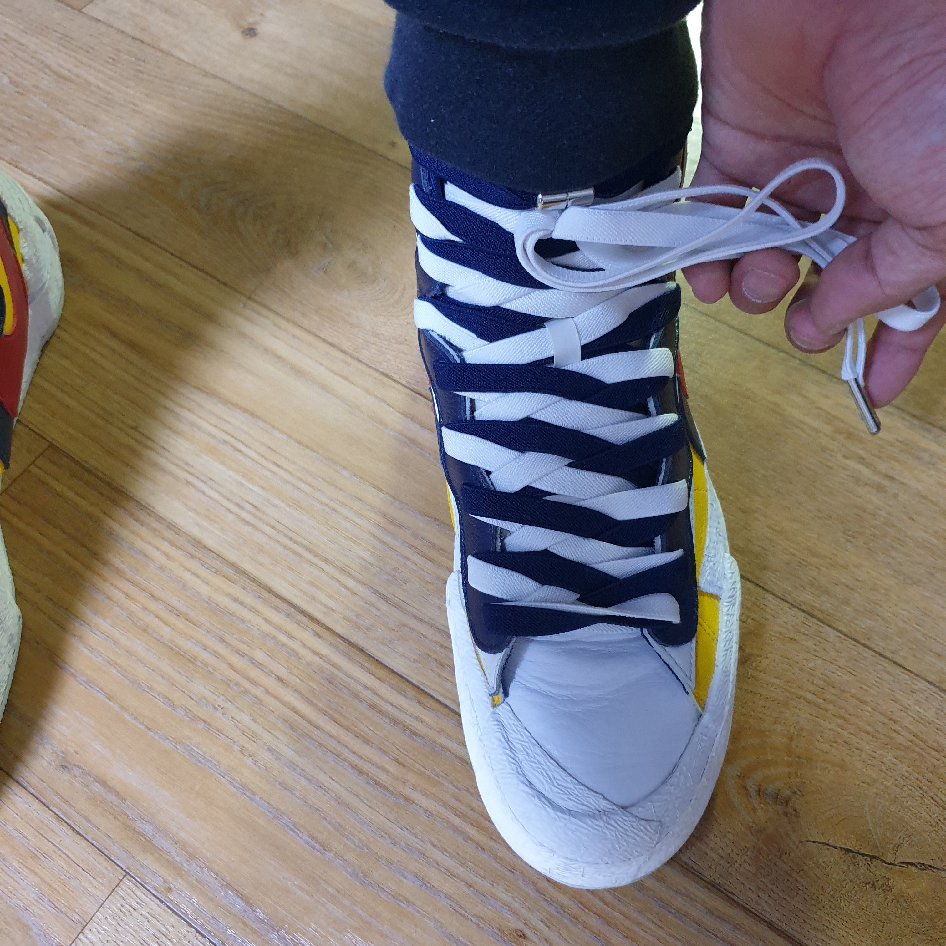 Nike x Sacai Blazer Mid Snow Beach 착용 스타일 - 3