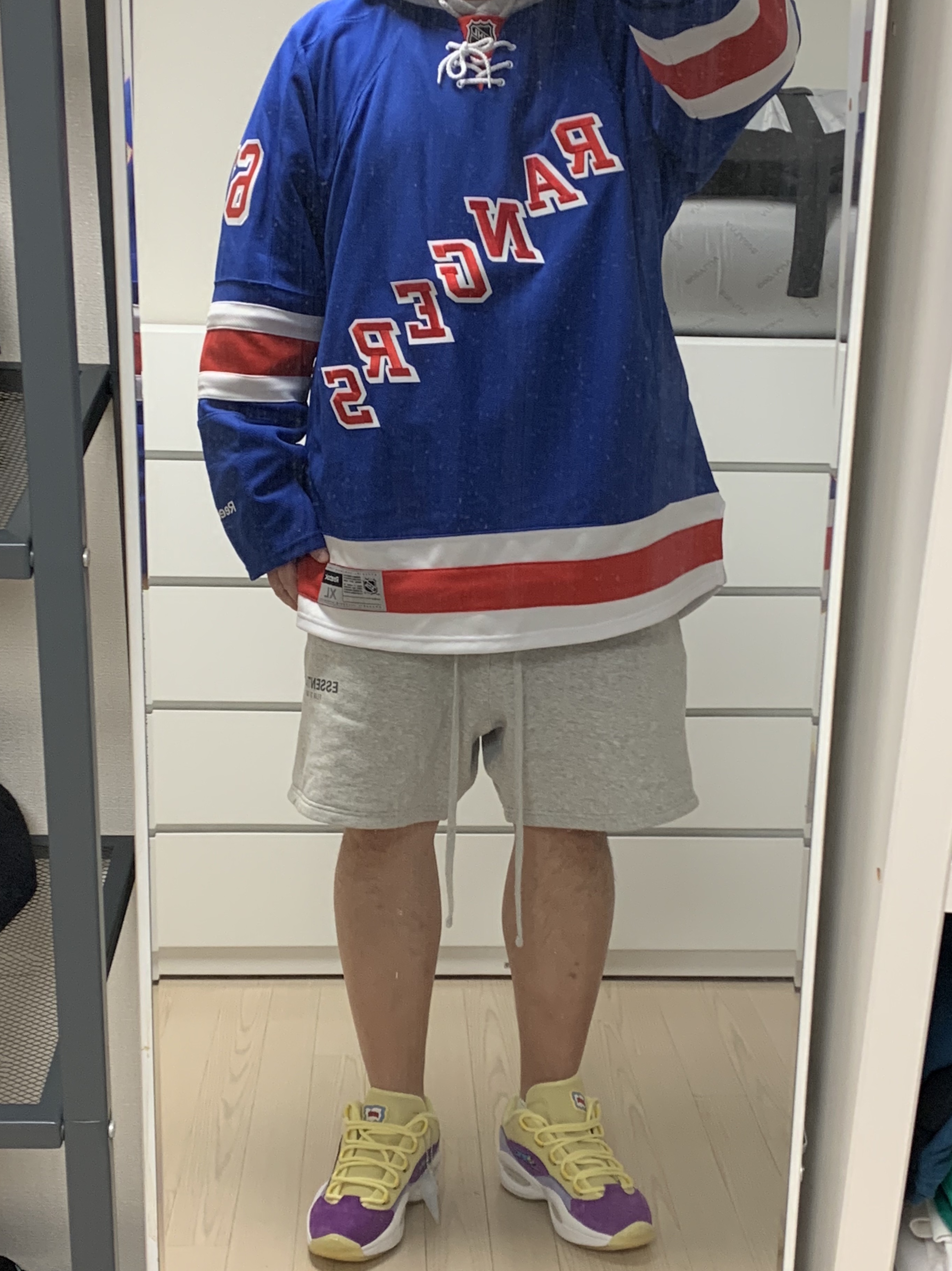 Essentials Fleece Shorts Heather Grey - 20FW, Reebok x Billionaire Boys Club x Icecream Question Low Yellow Lilac Glow 착용 스타일