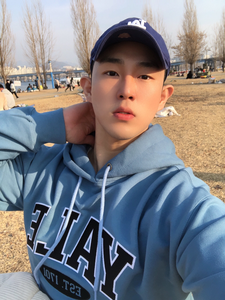 KREAM 프로필 이미지