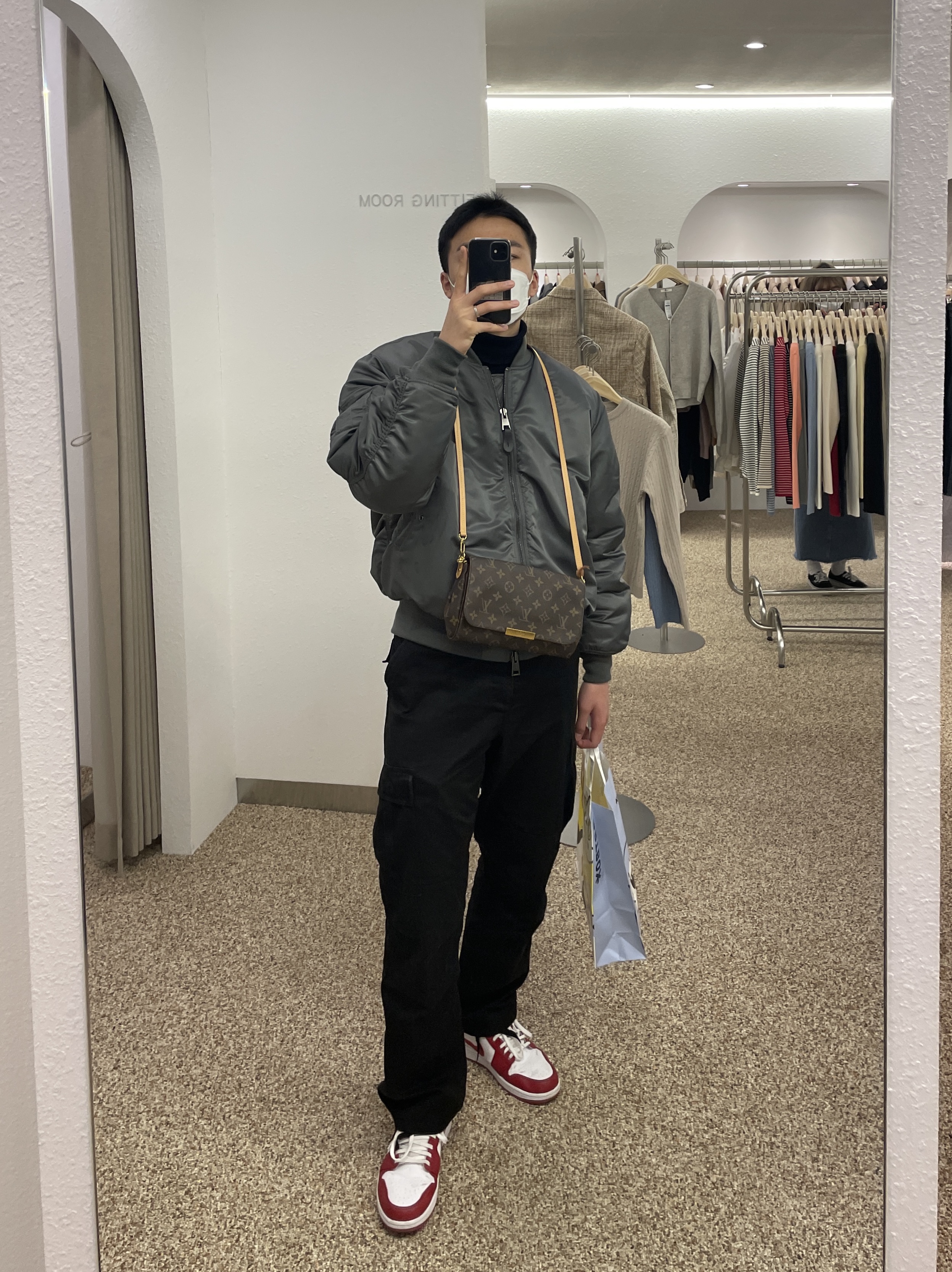 Jordan 1 Low Gym Red White 착용 스타일