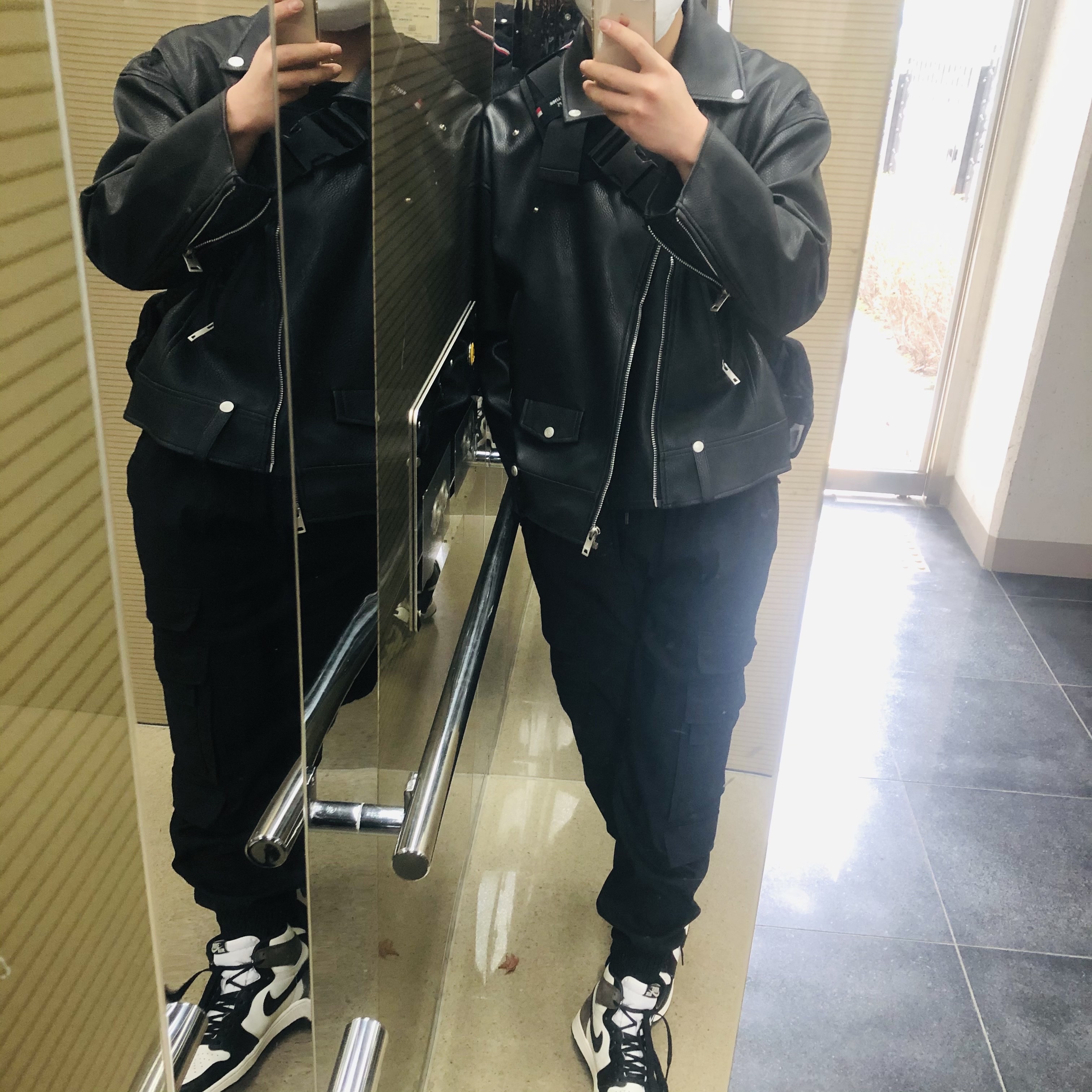 Jordan 1 Retro High OG Black Mocha 착용 스타일