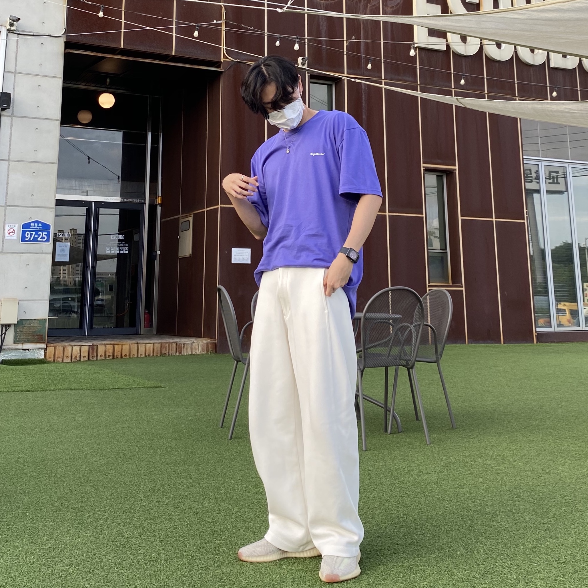 Adidas Yeezy Boost 350 V2 Citrin - Non-Reflective 착용 스타일