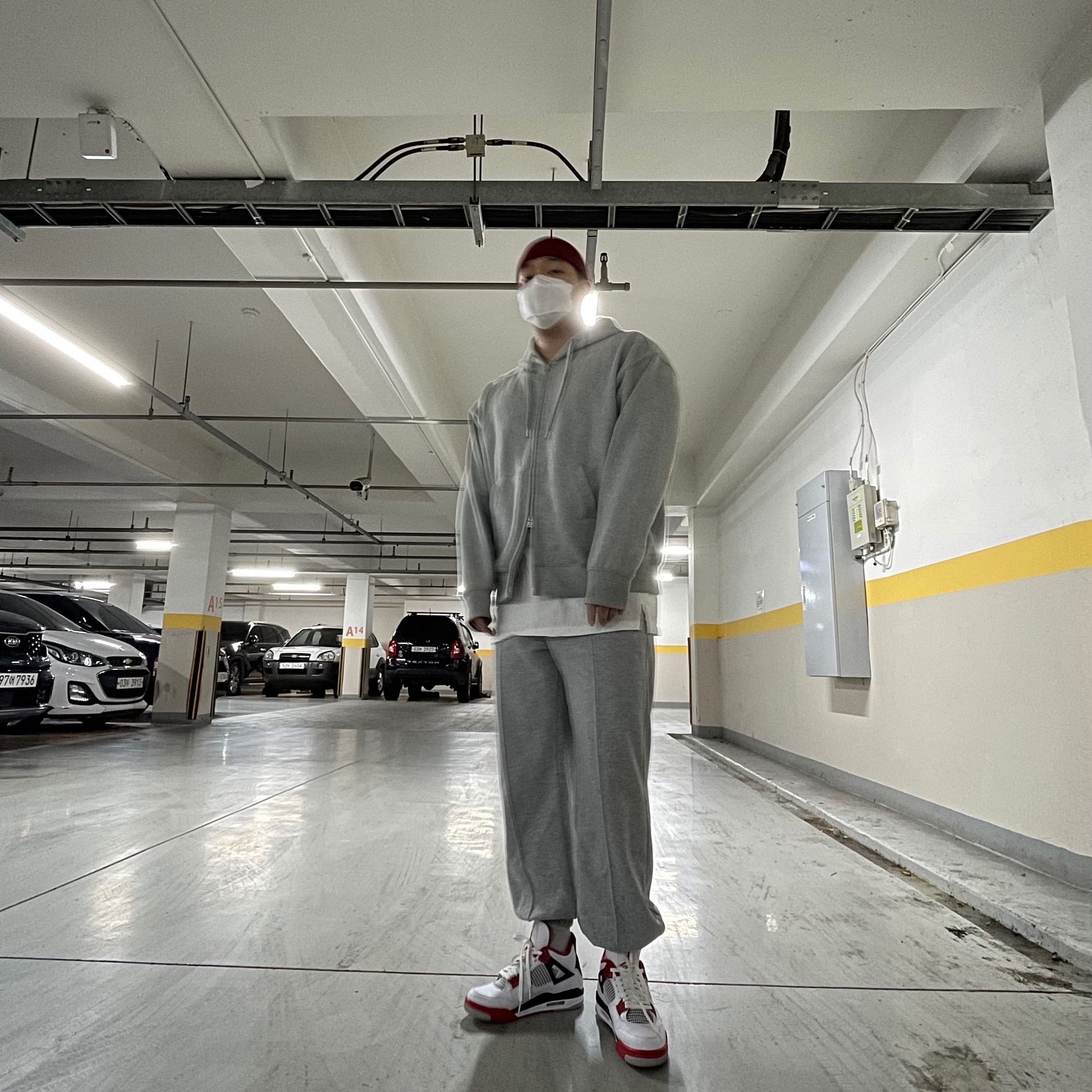 Jordan 4 Retro OG Fire Red 2020 착용 스타일
