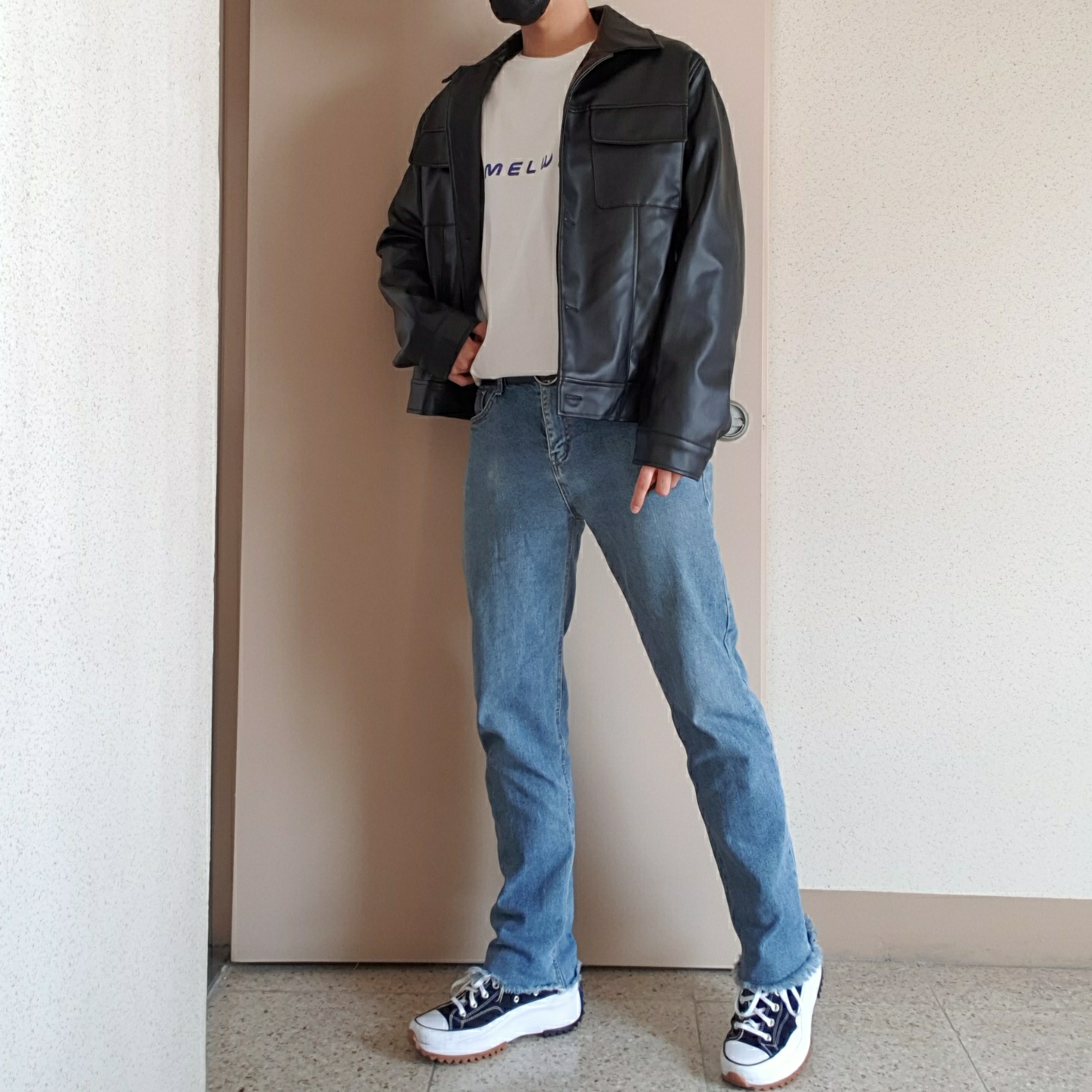 Converse Run Star Hike Hi Black White Gum 착용 스타일
