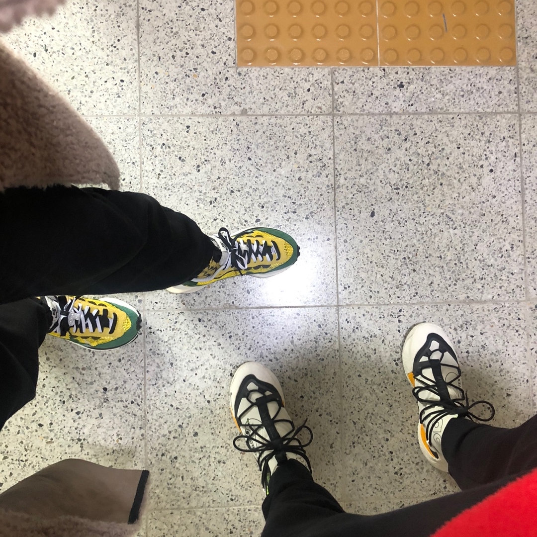 Nike ACG Terra Antarktik Gore-Tex Summit White, Nike x Sacai VaporWaffle Tour Yellow & Gorge Green Sail 착용 스타일