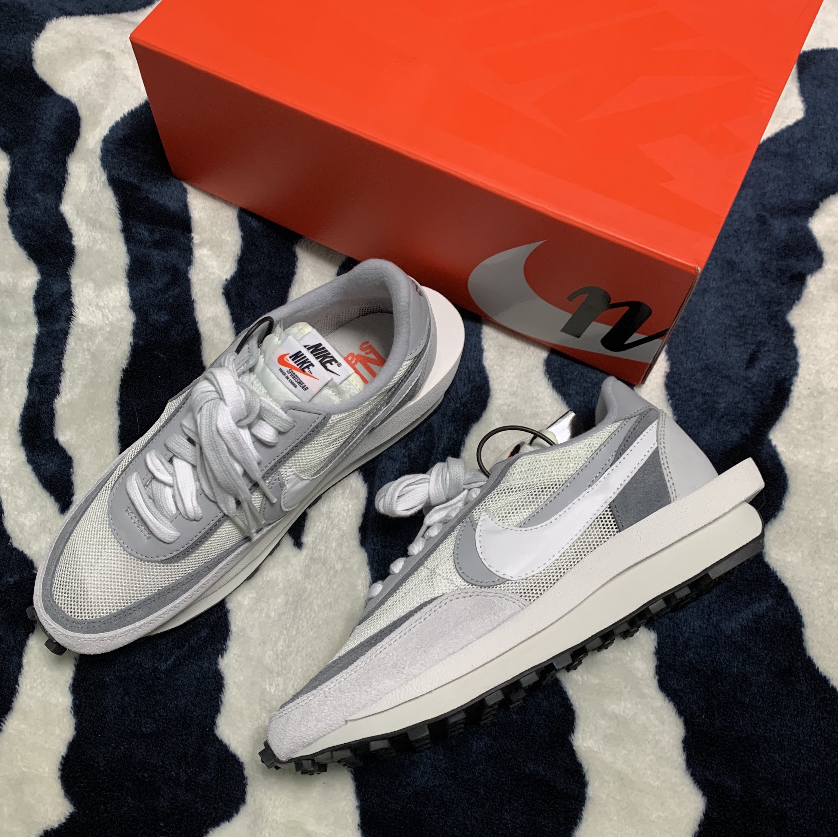 Nike x Sacai LDWaffle Summit White 착용 스타일