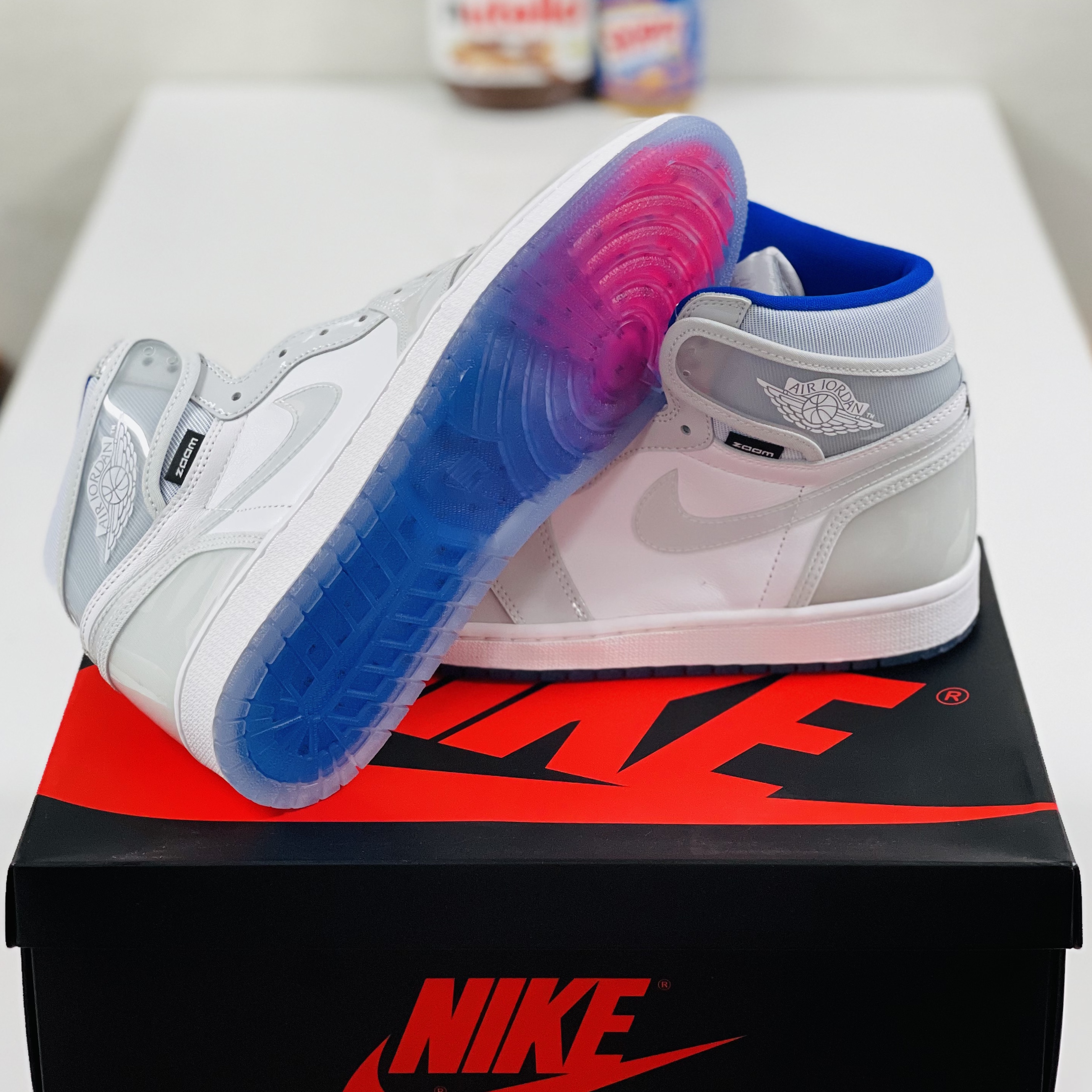 Jordan 1 Retro High Zoom White Racer Blue 착용 스타일 - 5