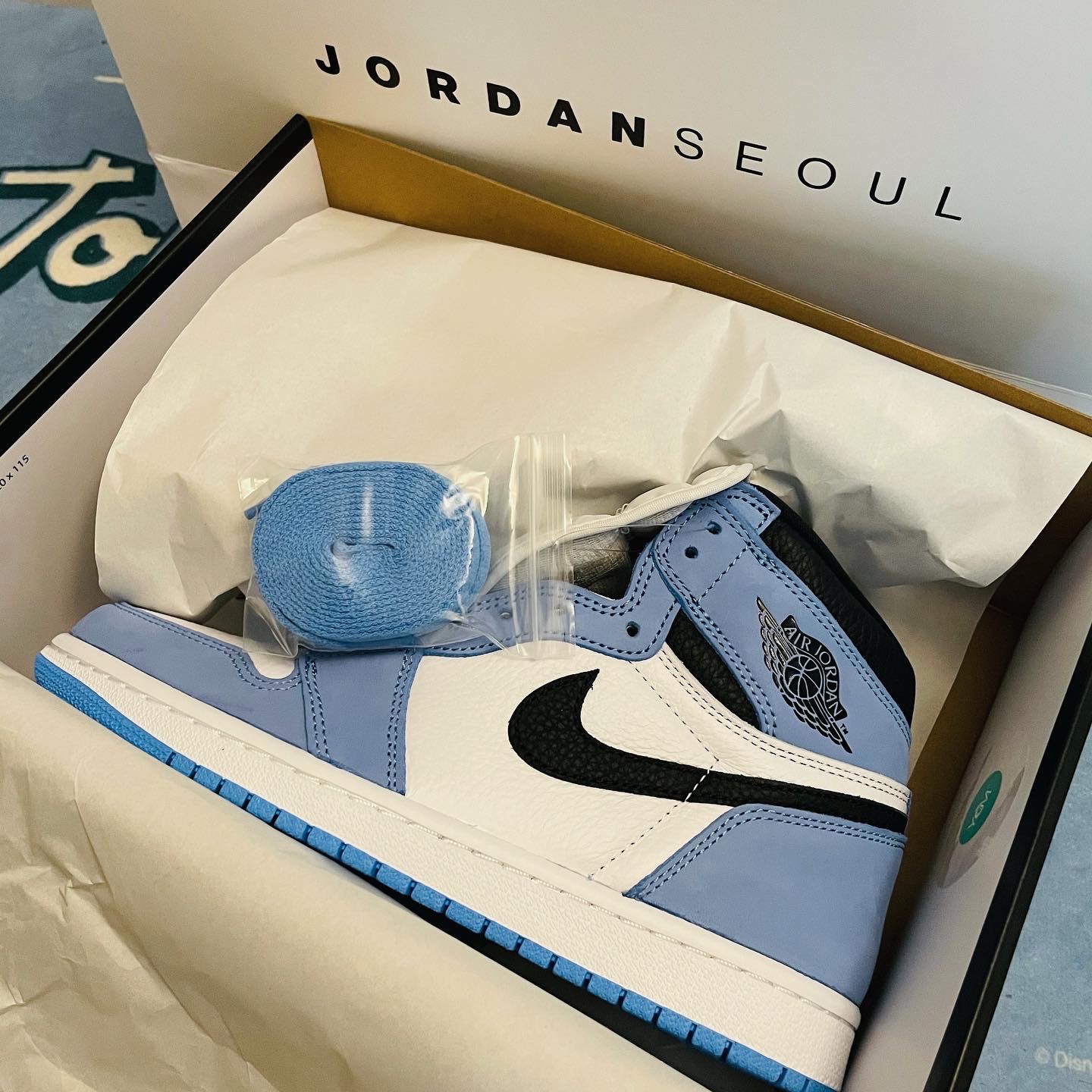 Jordan 1 Retro High OG University Blue, (GS) Jordan 1 Retro High OG University Blue 착용 스타일 - 1