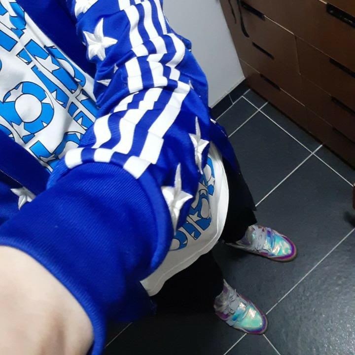 Nike Air Trainer 1 Super Bowl Hologram 착용 스타일