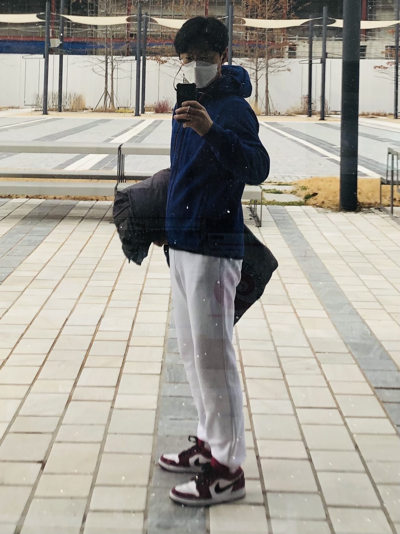 Jordan 1 Low Noble Red 착용 스타일 - 1