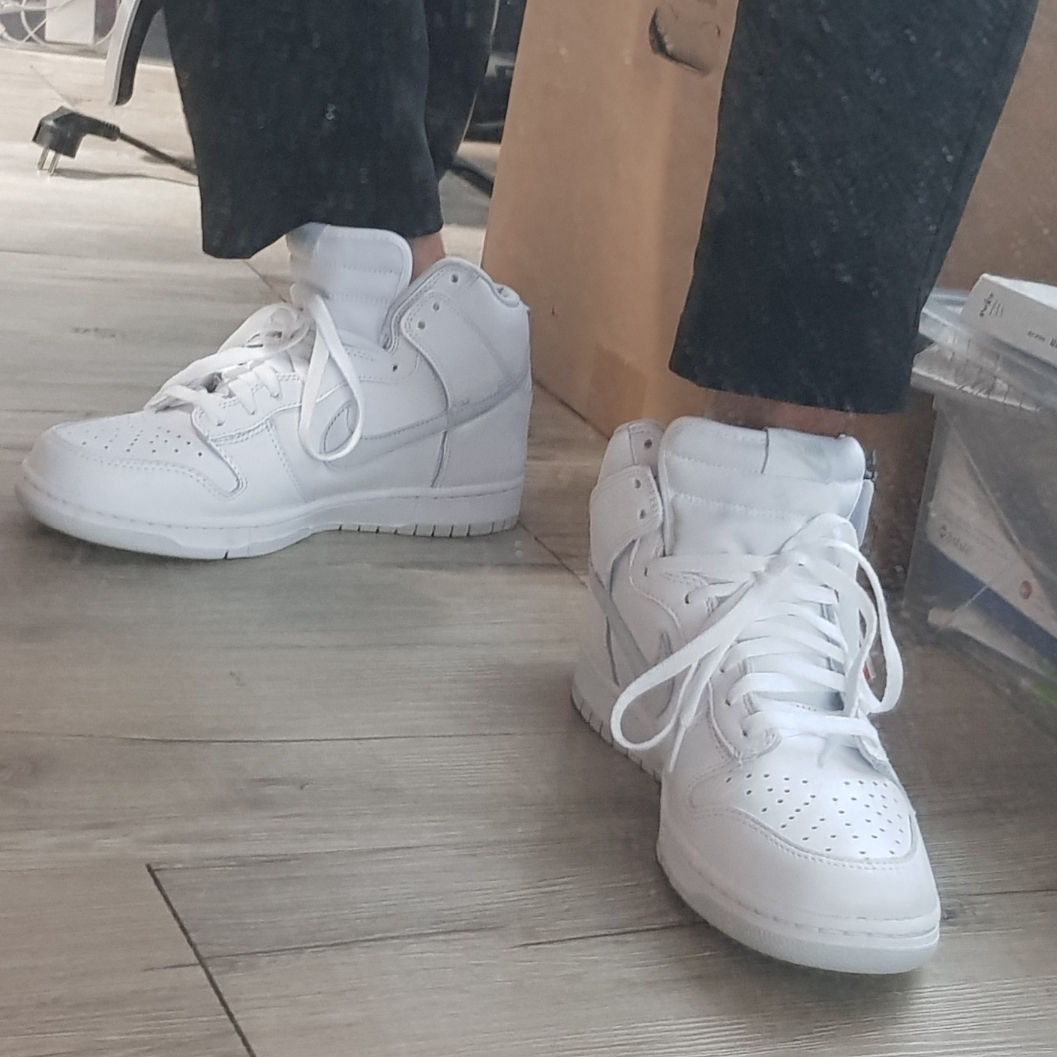 Nike Dunk High SP Pure Platinum 착용 스타일 - 2