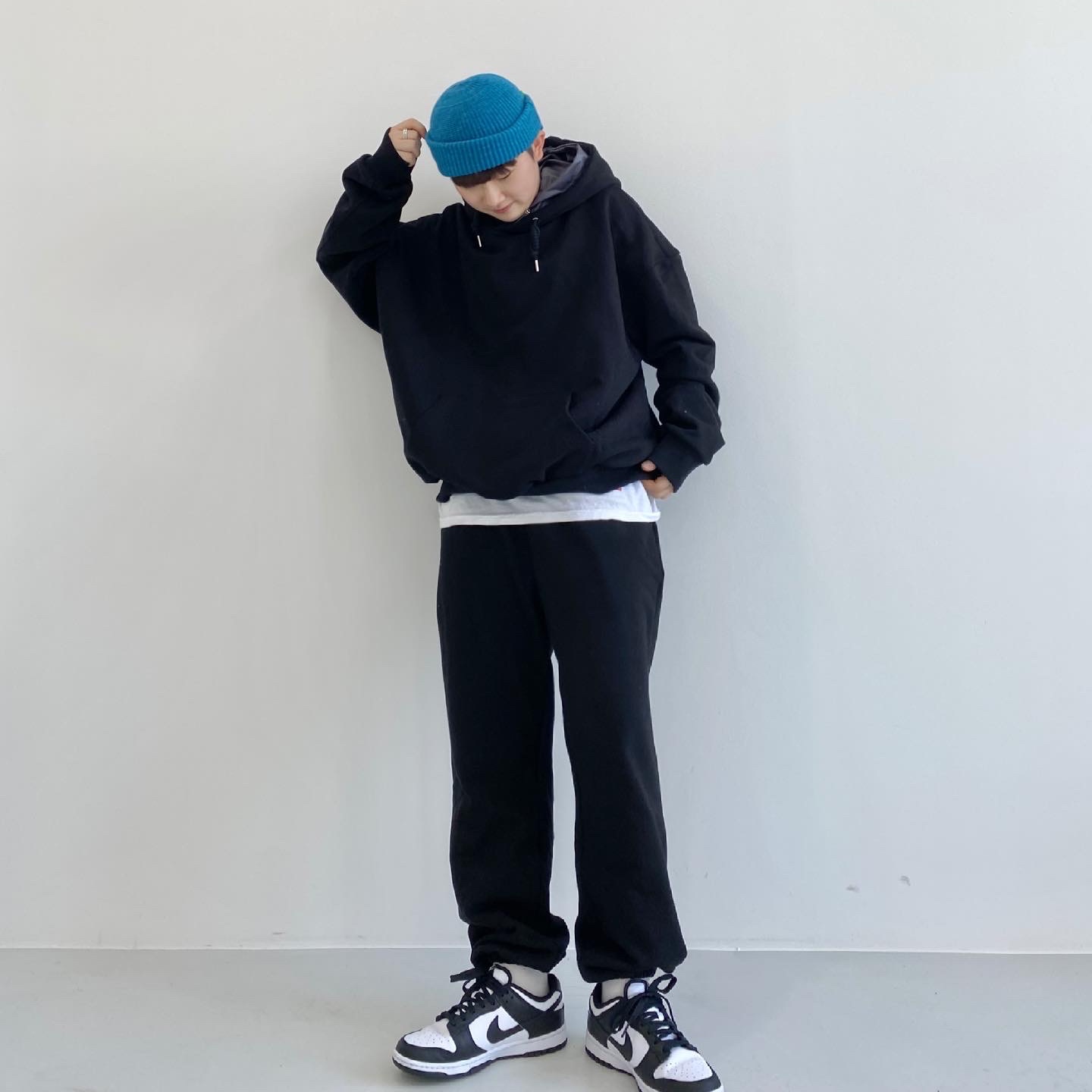 Nike Dunk Low Retro Black 착용 스타일 - 1