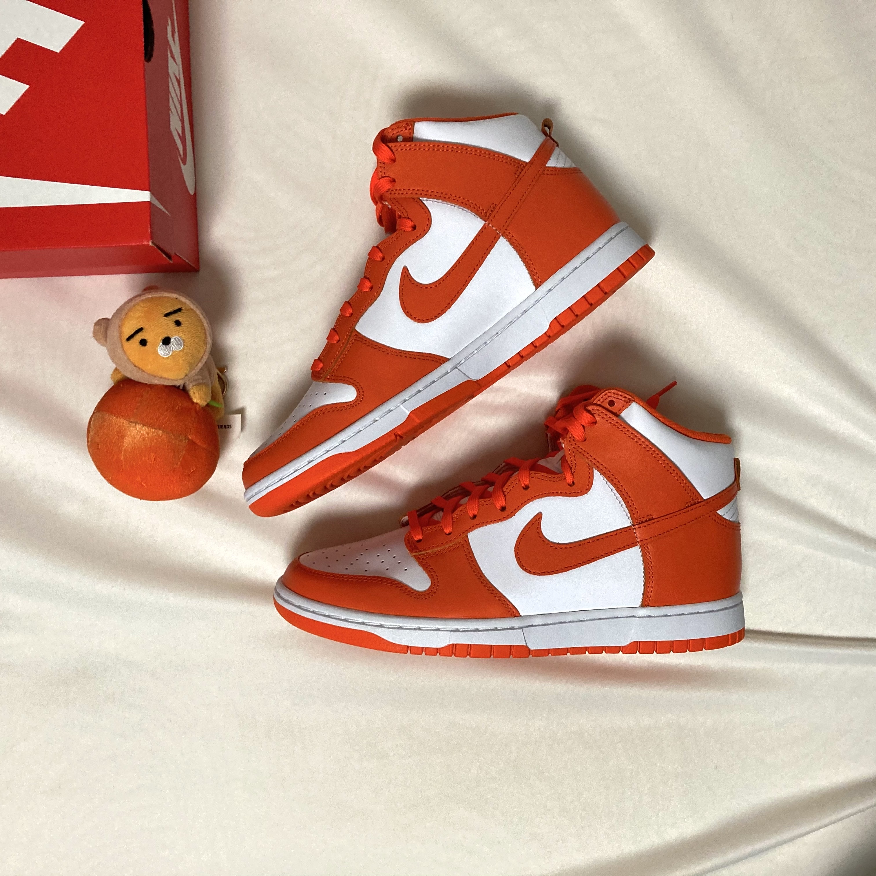 Nike Dunk High Retro Orange Blaze 착용 스타일