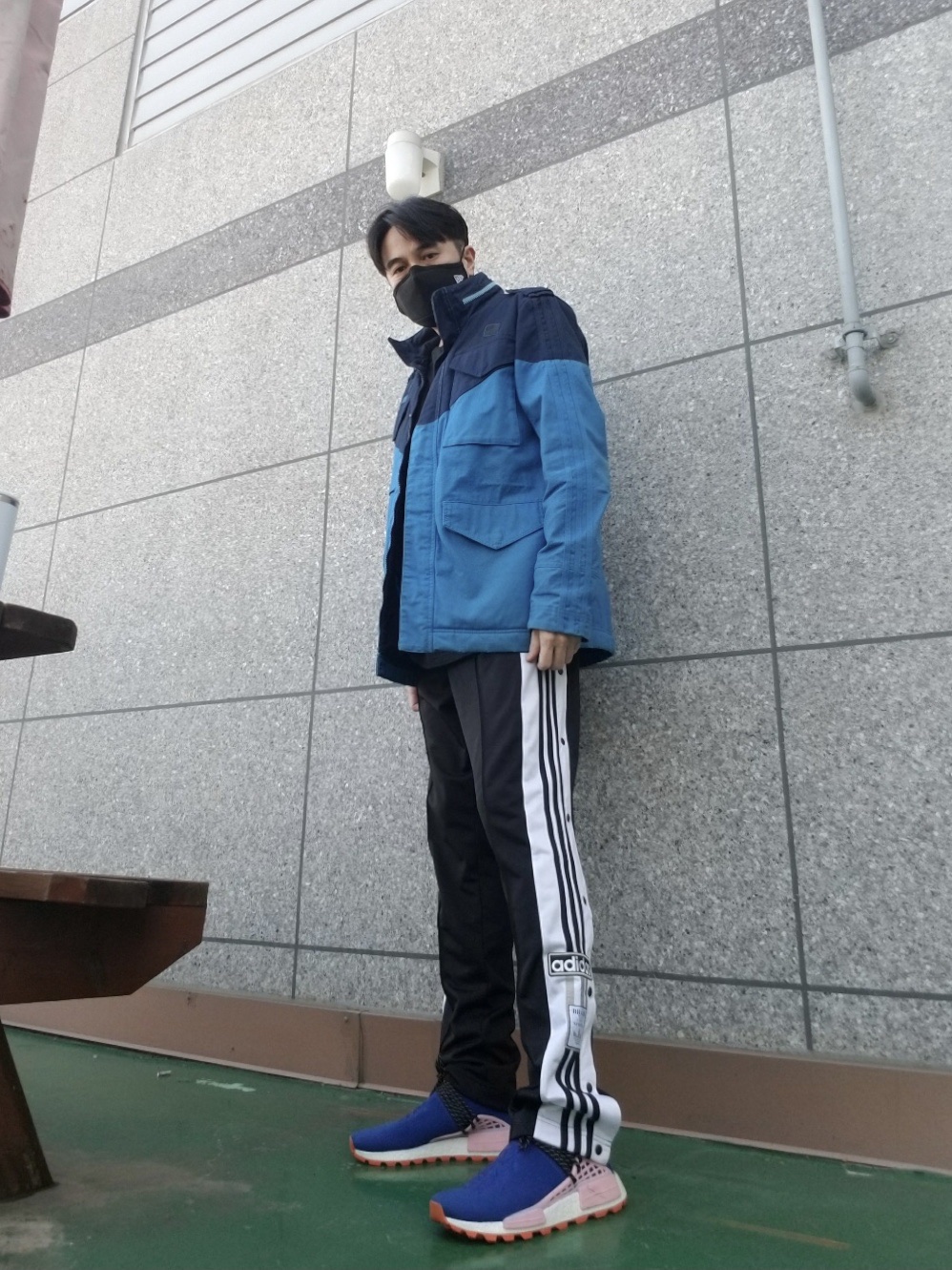 Adidas x Pharrell Williams Hu NMD Inspiration Pack Powder Blue 착용 스타일 - 2