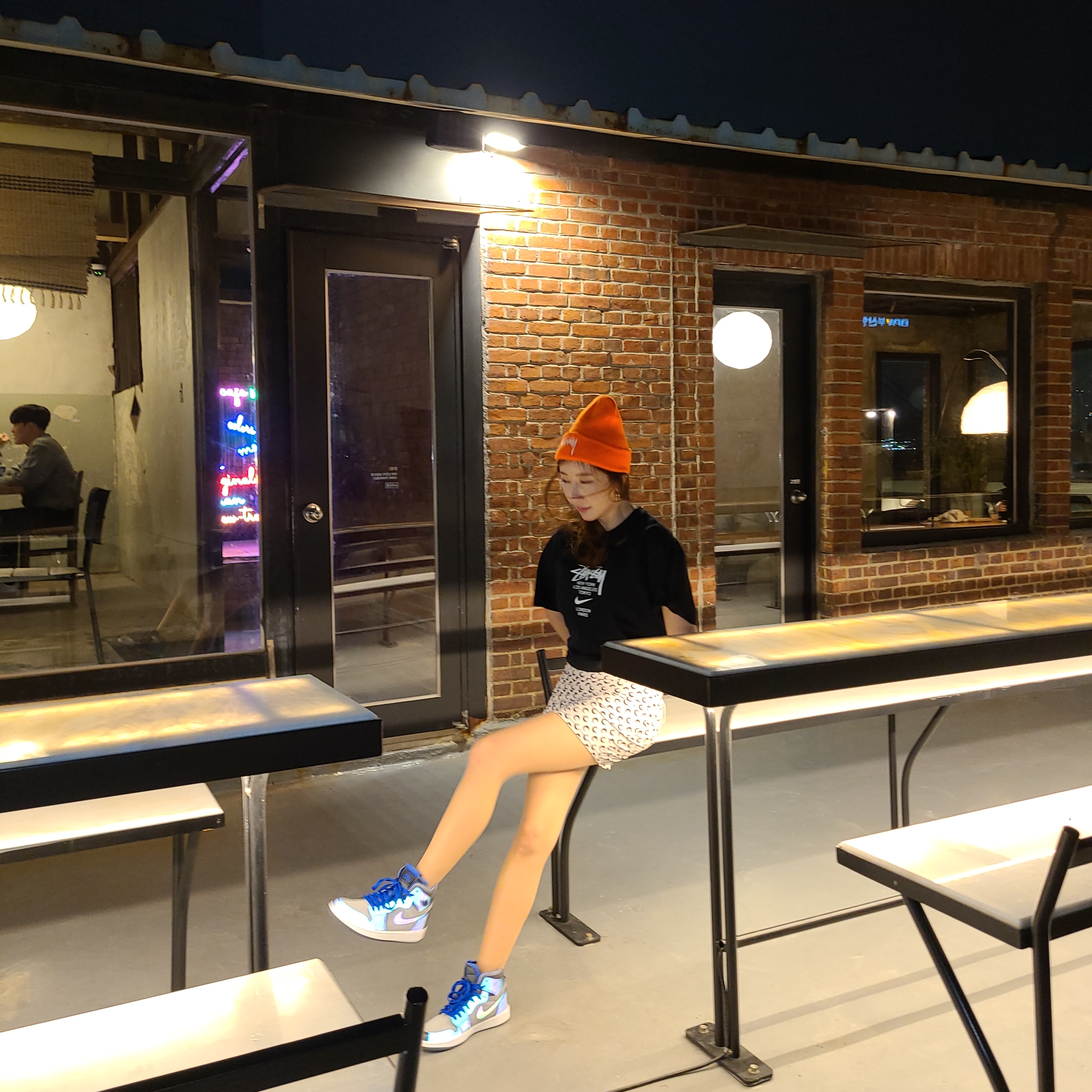 Jordan 1 x League of Legends Zoom Air CMFT Esports, Nike x Stussy WT T-Shirt Black - Asia 착용 스타일 - 2