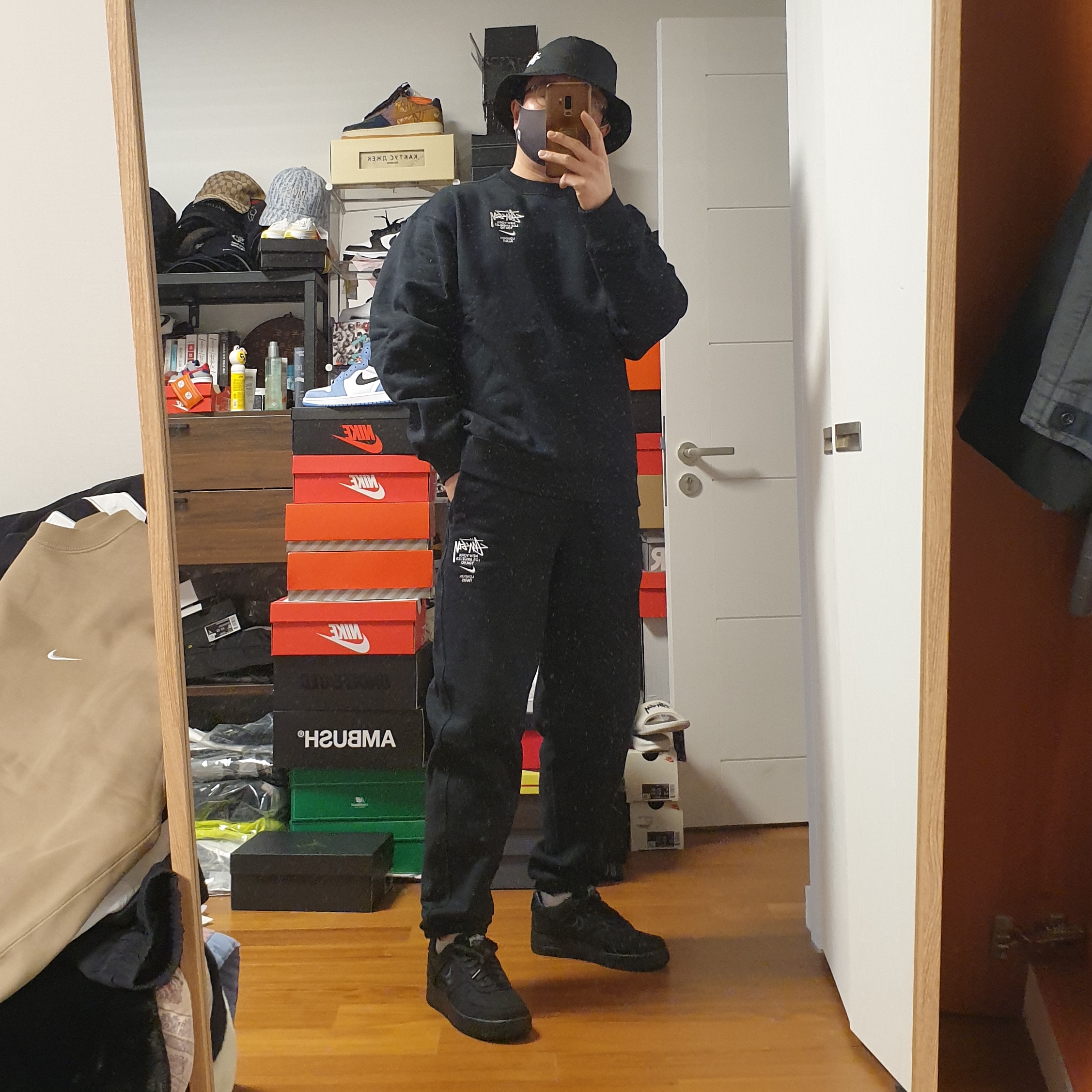 Nike x Stussy NRG ZR Fleece Crewneck Black - US/EU, Nike x Stussy NRG ZR Fleece Pants Black - US/EU 착용 스타일 - 1