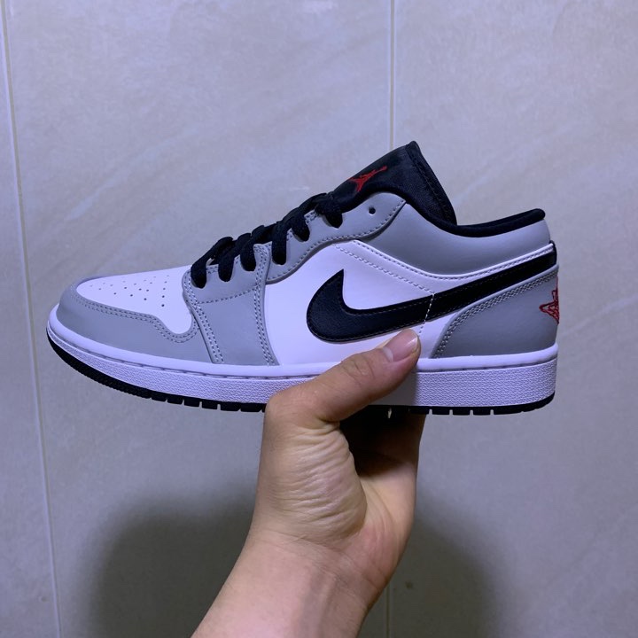 Jordan 1 Low Light Smoke Grey 착용 스타일
