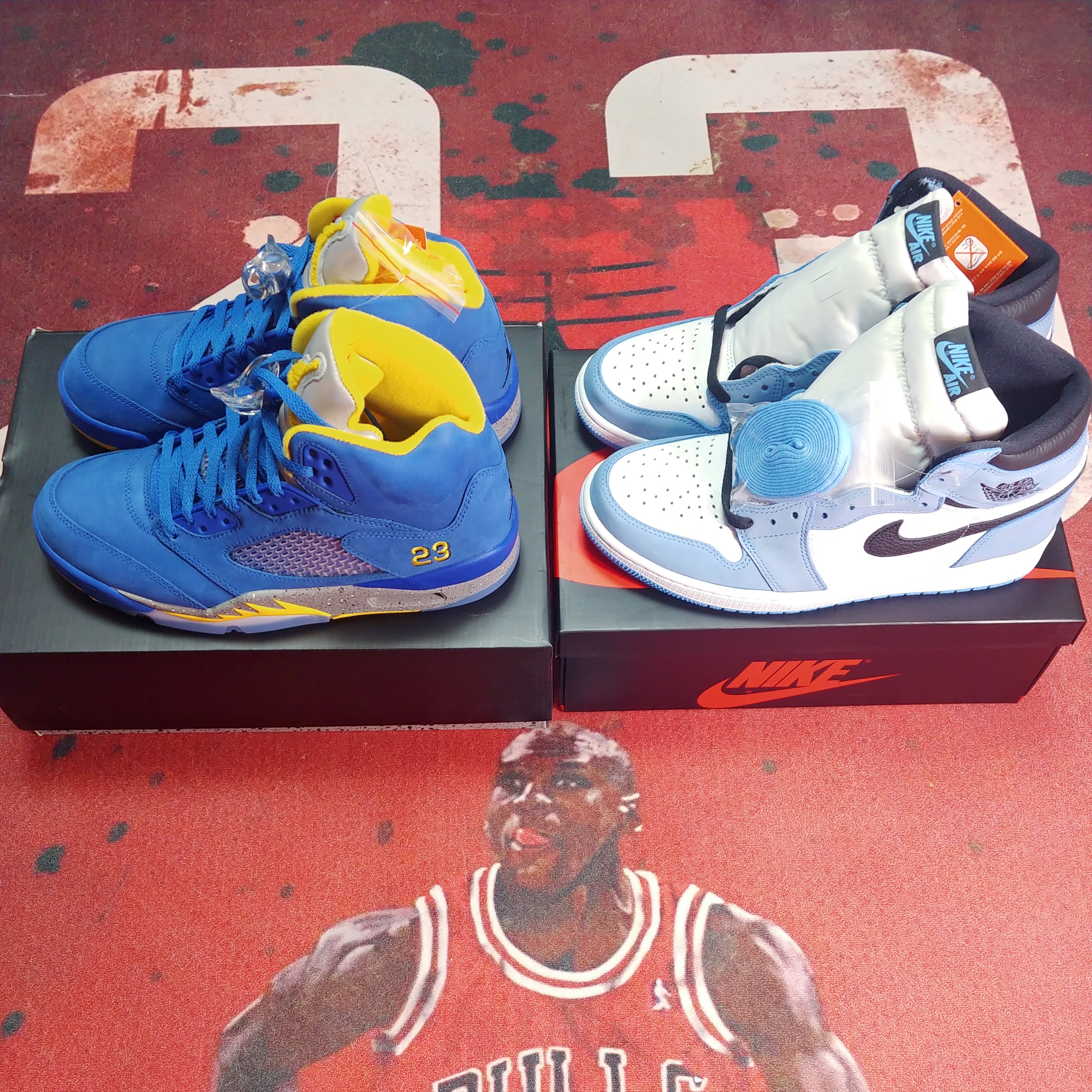 Jordan 1 Retro High OG University Blue, Jordan 5 Retro Laney JSP 착용 스타일 - 2