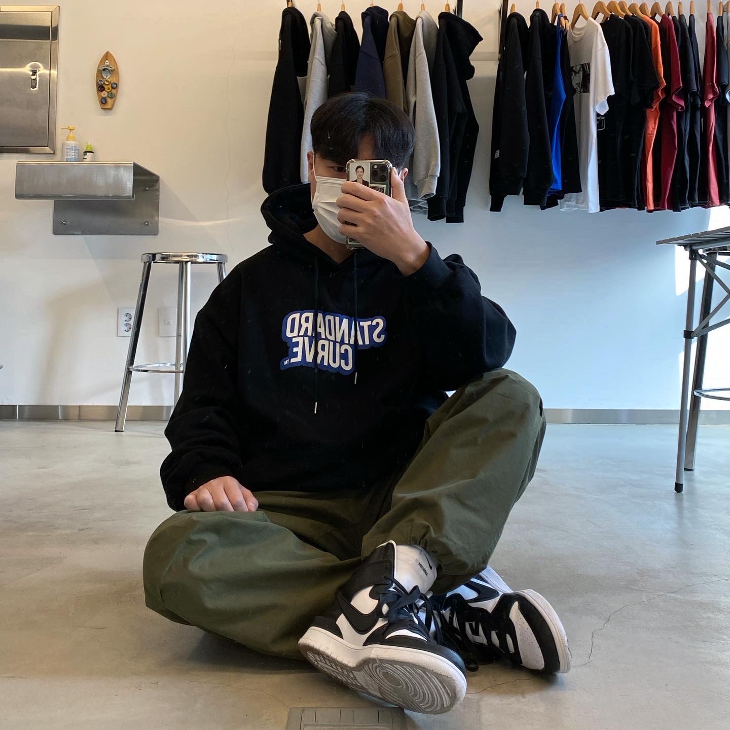 Nike x Ambush Dunk High Black 착용 스타일 - 2