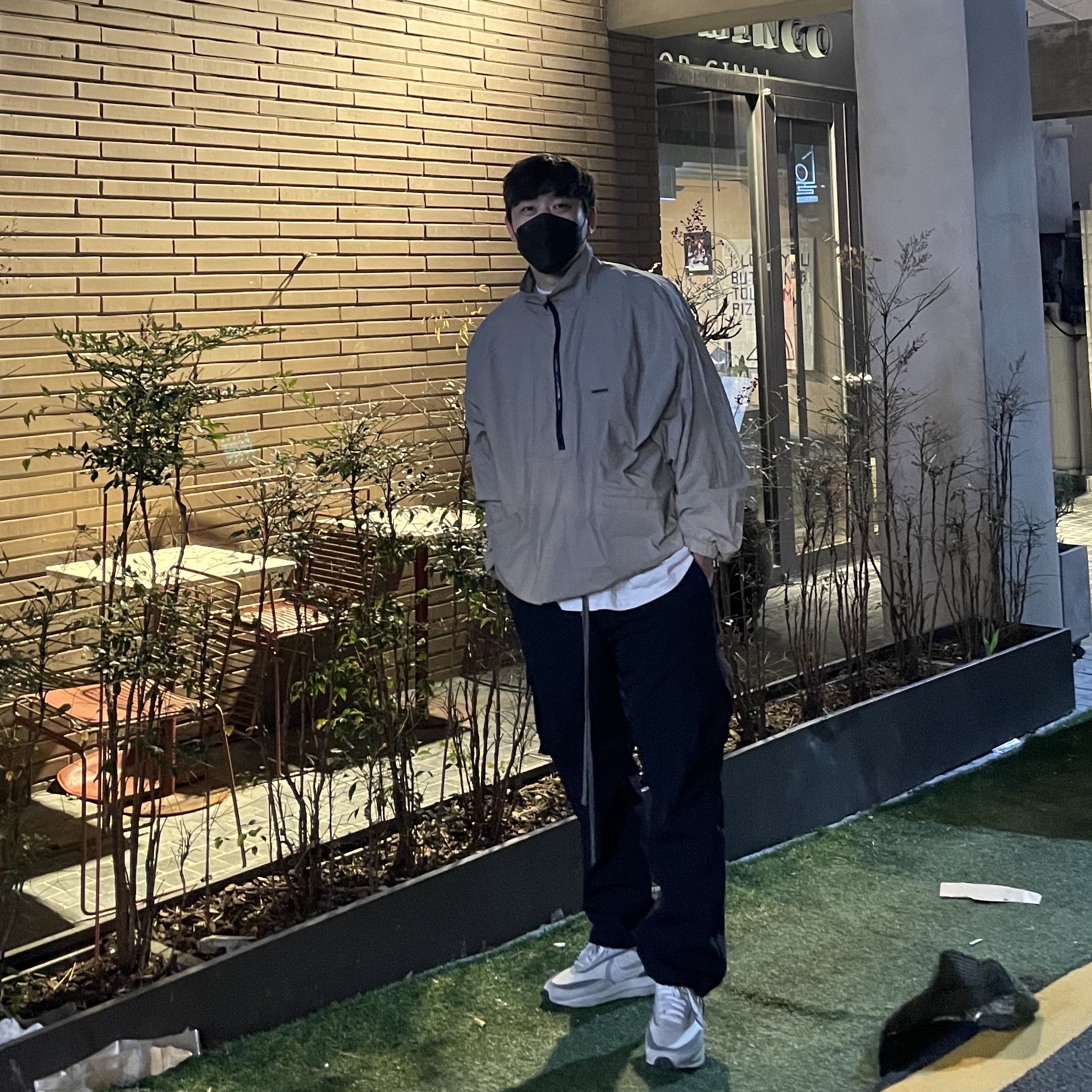 Nike x Sacai LDWaffle Summit White, Essentials Track Jacket Silver Reflective - 20SS 착용 스타일
