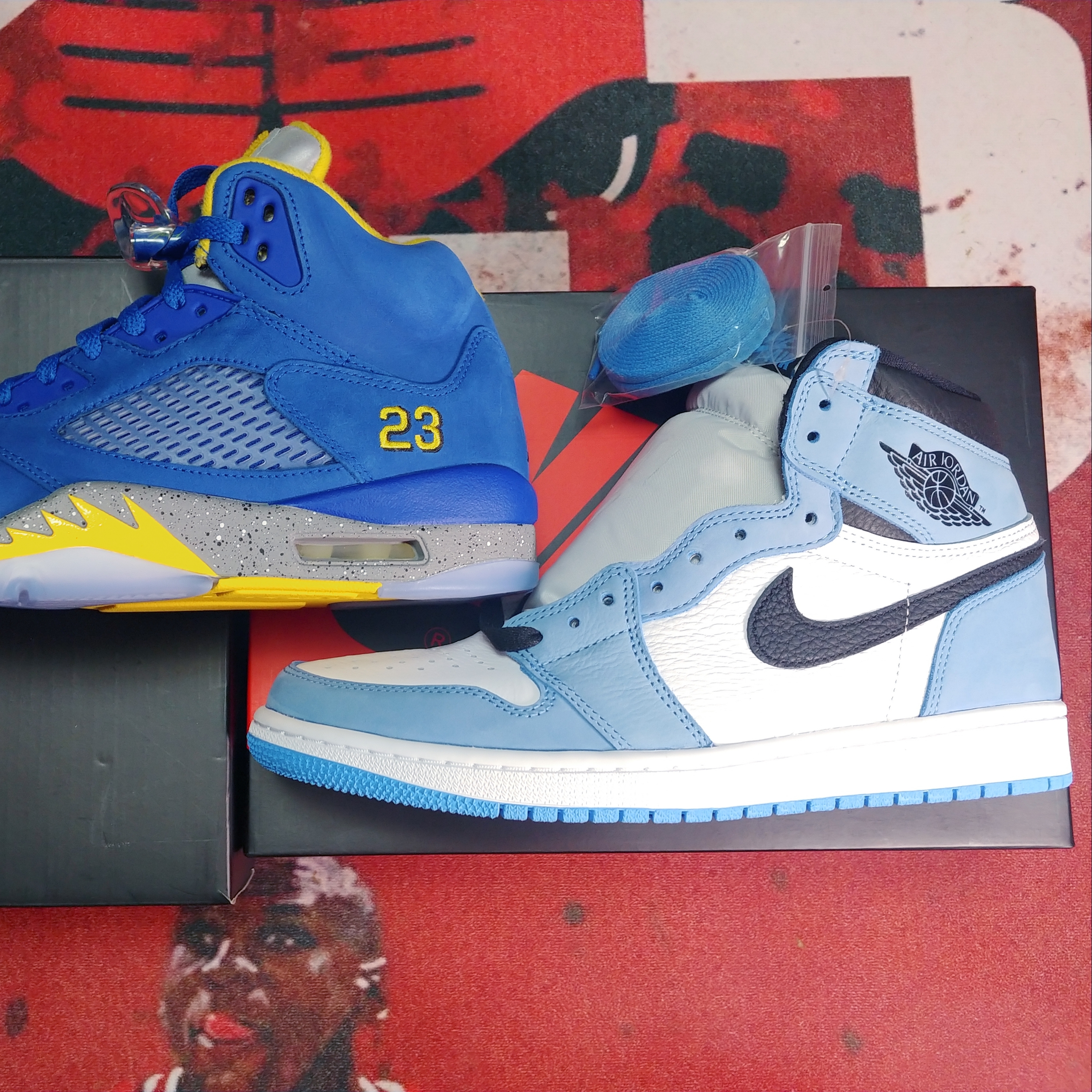 Jordan 1 Retro High OG University Blue, Jordan 5 Retro Laney JSP 착용 스타일 - 3