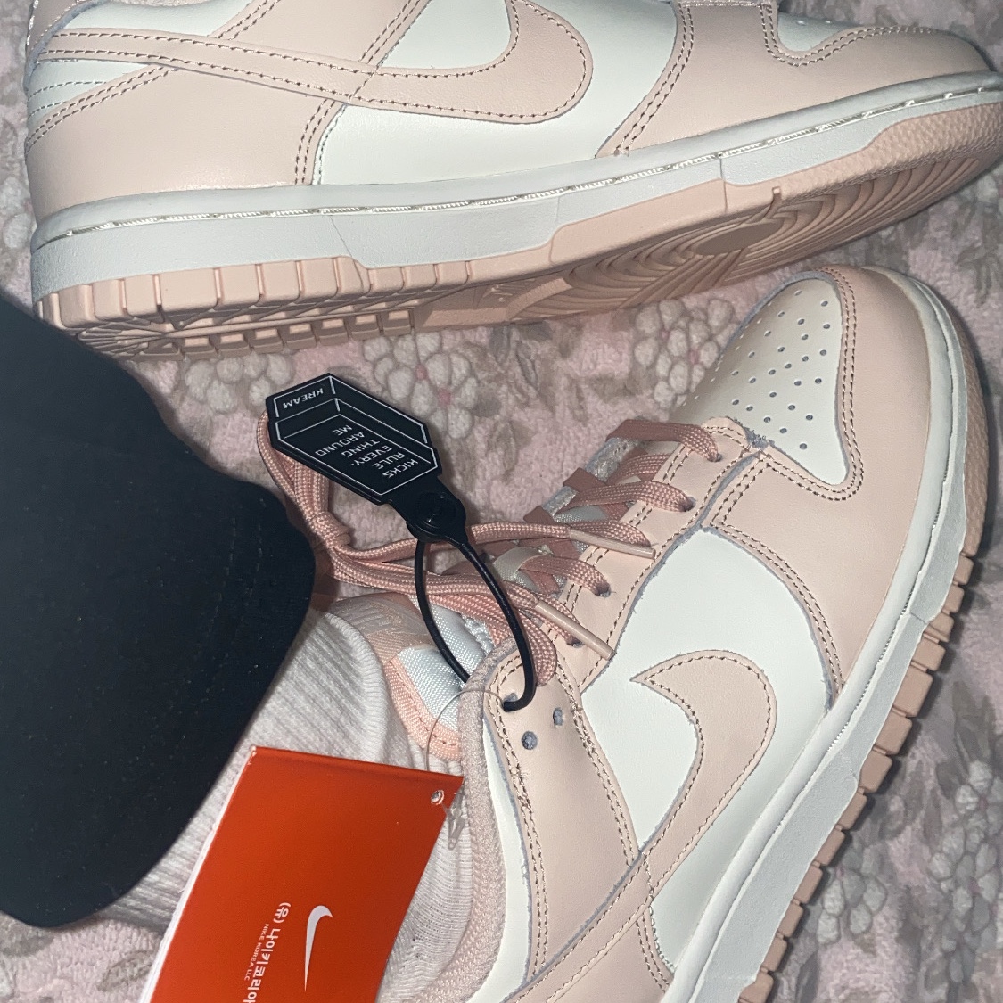 (W) Nike Dunk Low Orange Pearl 착용 스타일
