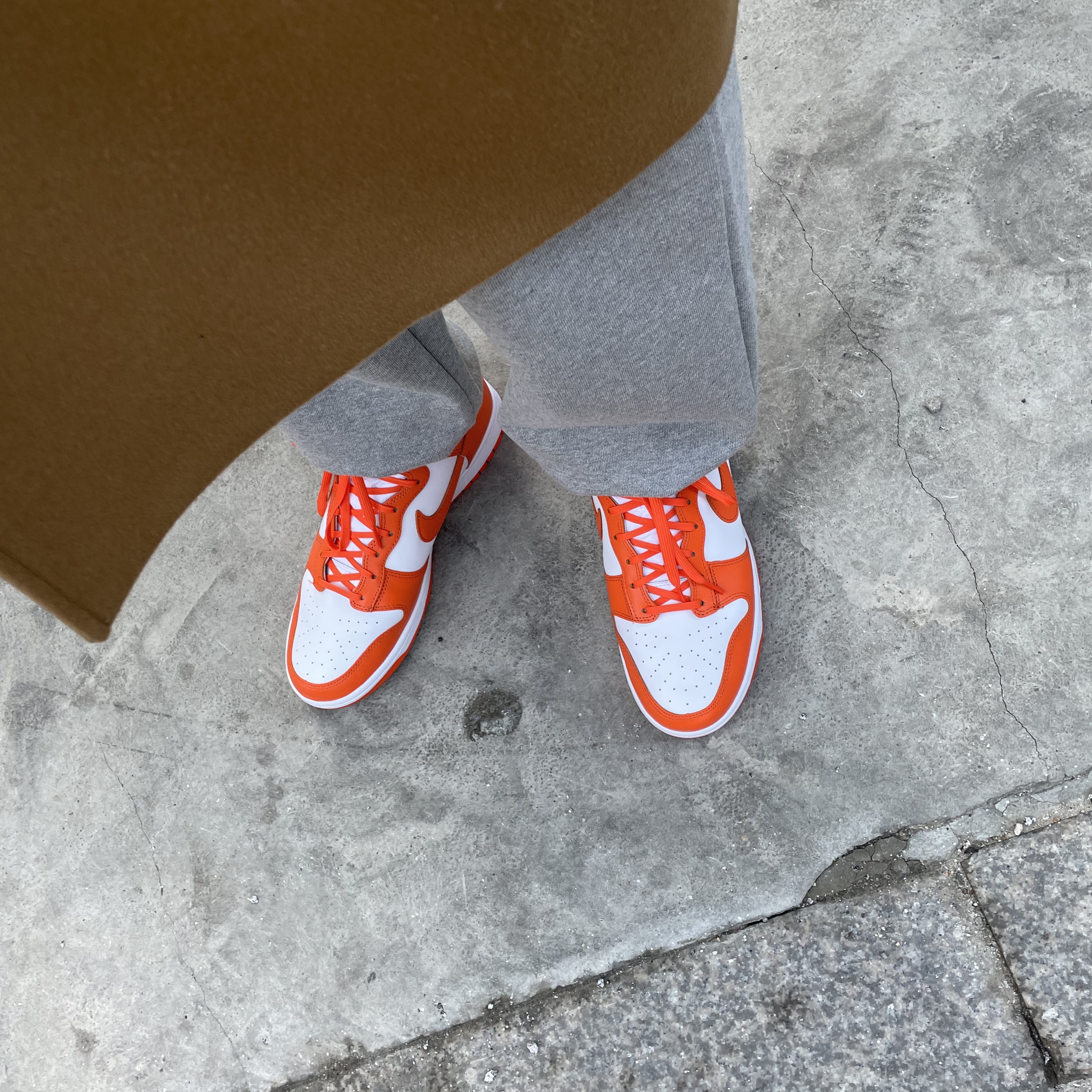 Nike Dunk High Retro Orange Blaze 착용 스타일