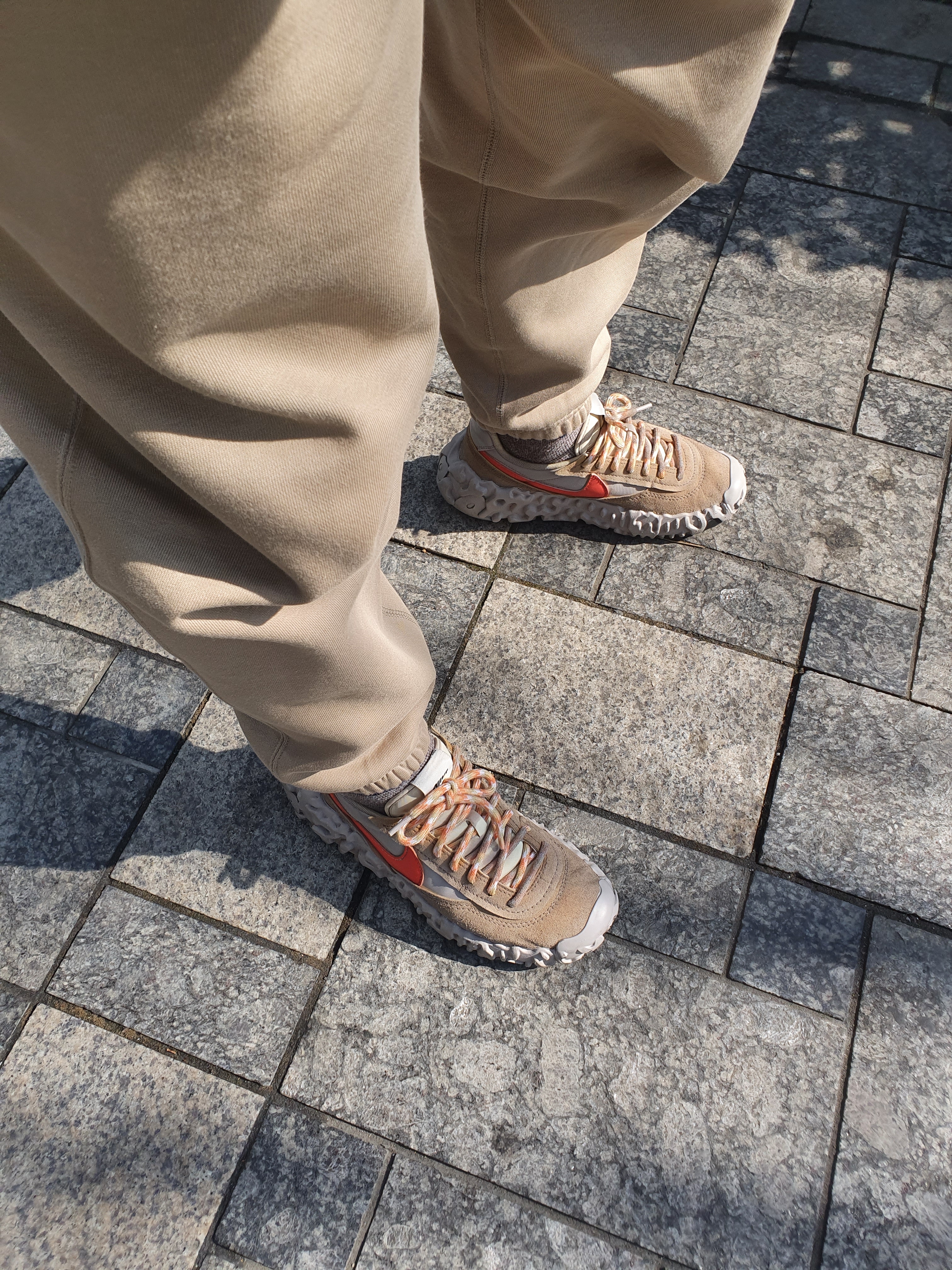 Nike Overbreak SP College Grey, Nike NRG Solo Swoosh Fleece Hoodie Khaki - Asia 착용 스타일 - 5