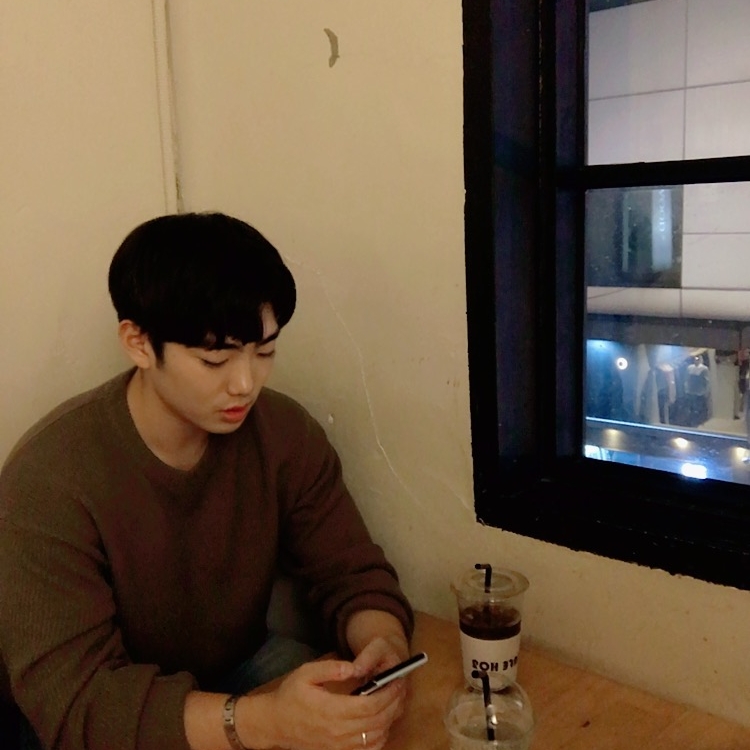 KREAM 프로필 이미지